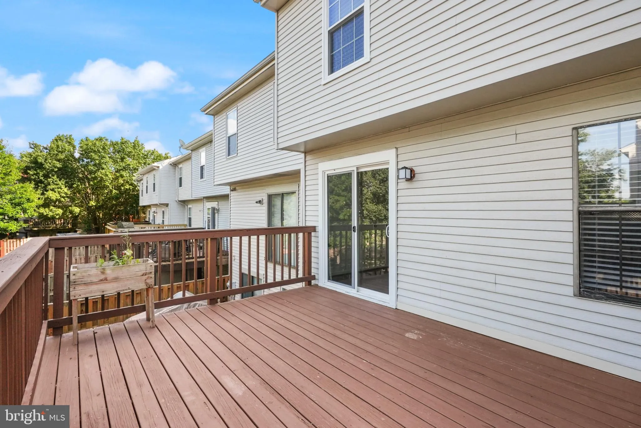 Haymarket, Virginia 20169, United States, 4 Bedrooms Bedrooms, ,4 BathroomsBathrooms,Residential,Pending,200906