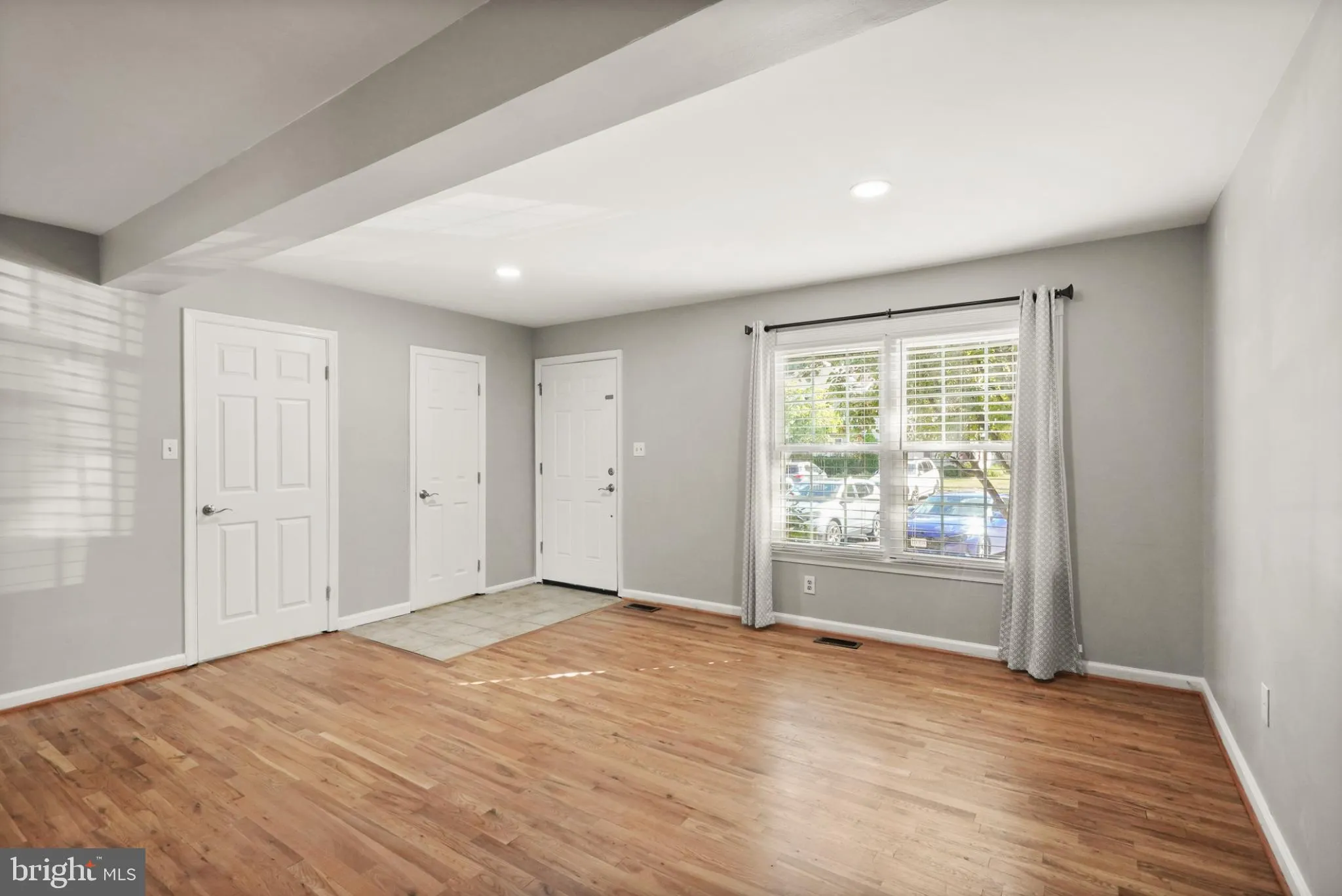 Haymarket, Virginia 20169, United States, 4 Bedrooms Bedrooms, ,4 BathroomsBathrooms,Residential,Pending,200906