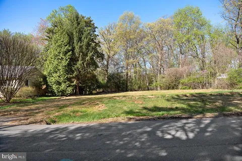 1914 & 1912 Birch Road, McLean, VA 22101 - #: VAFX2237470