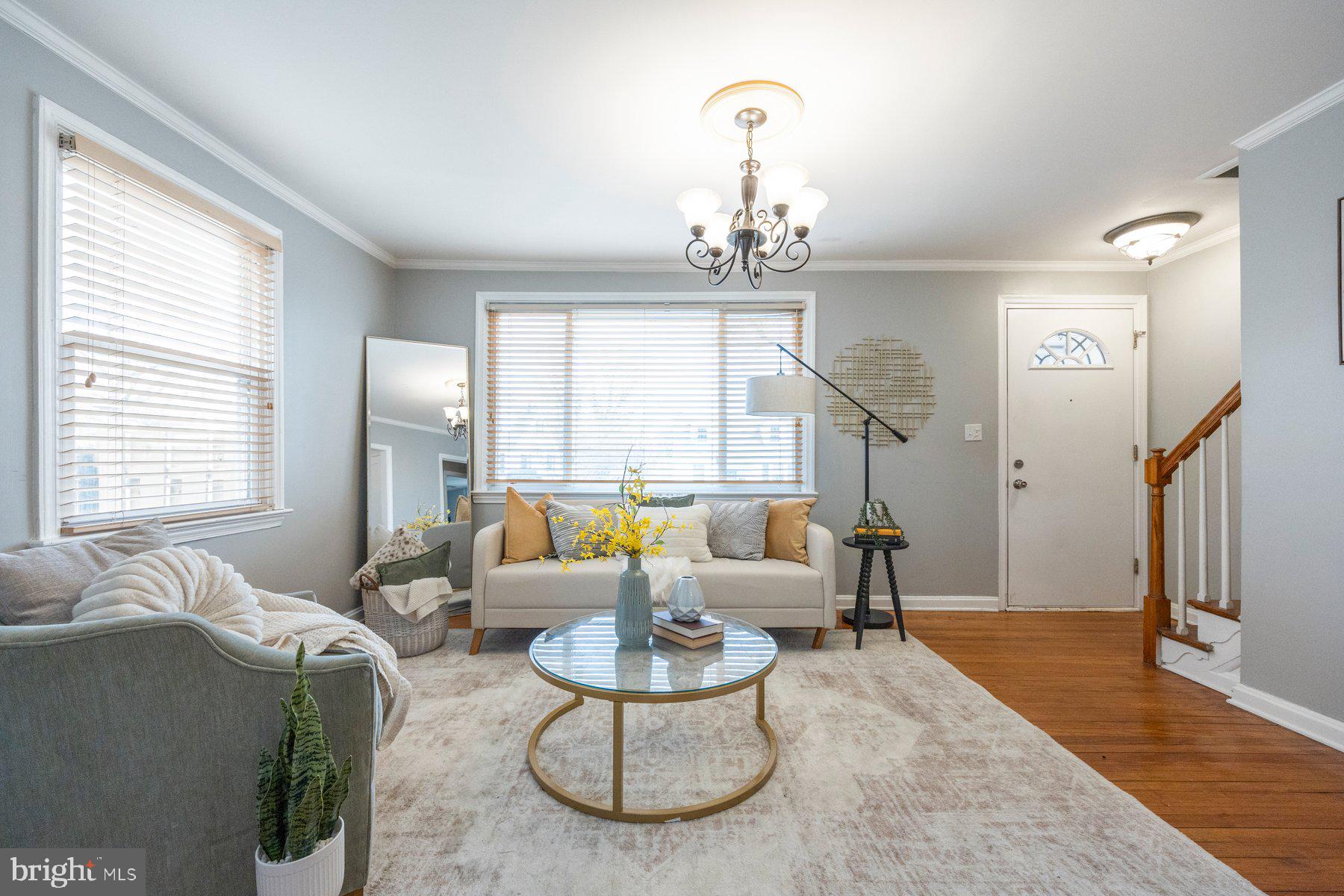 FRANKFORD - Residential Lease