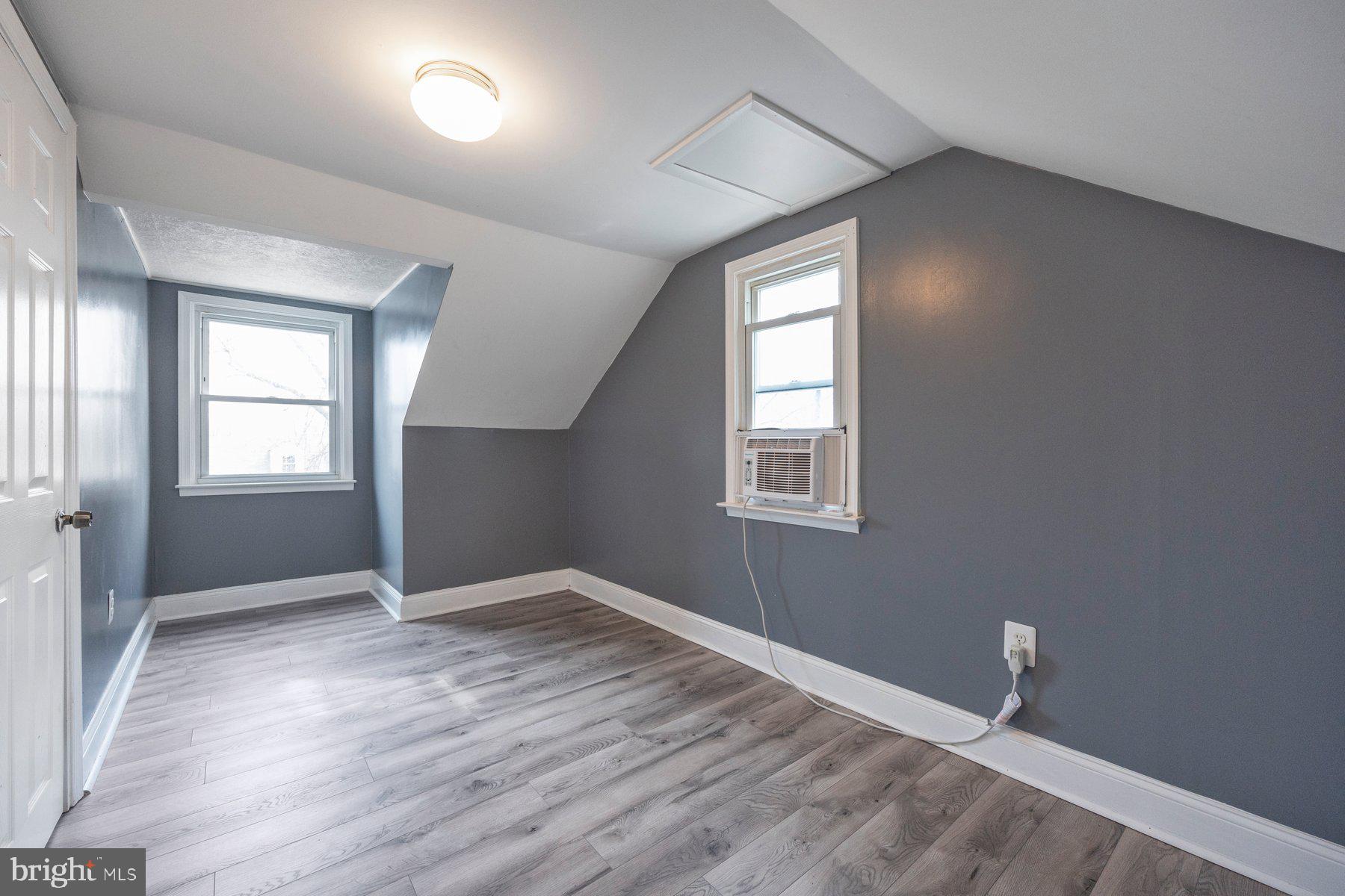 FRANKFORD - Residential Lease