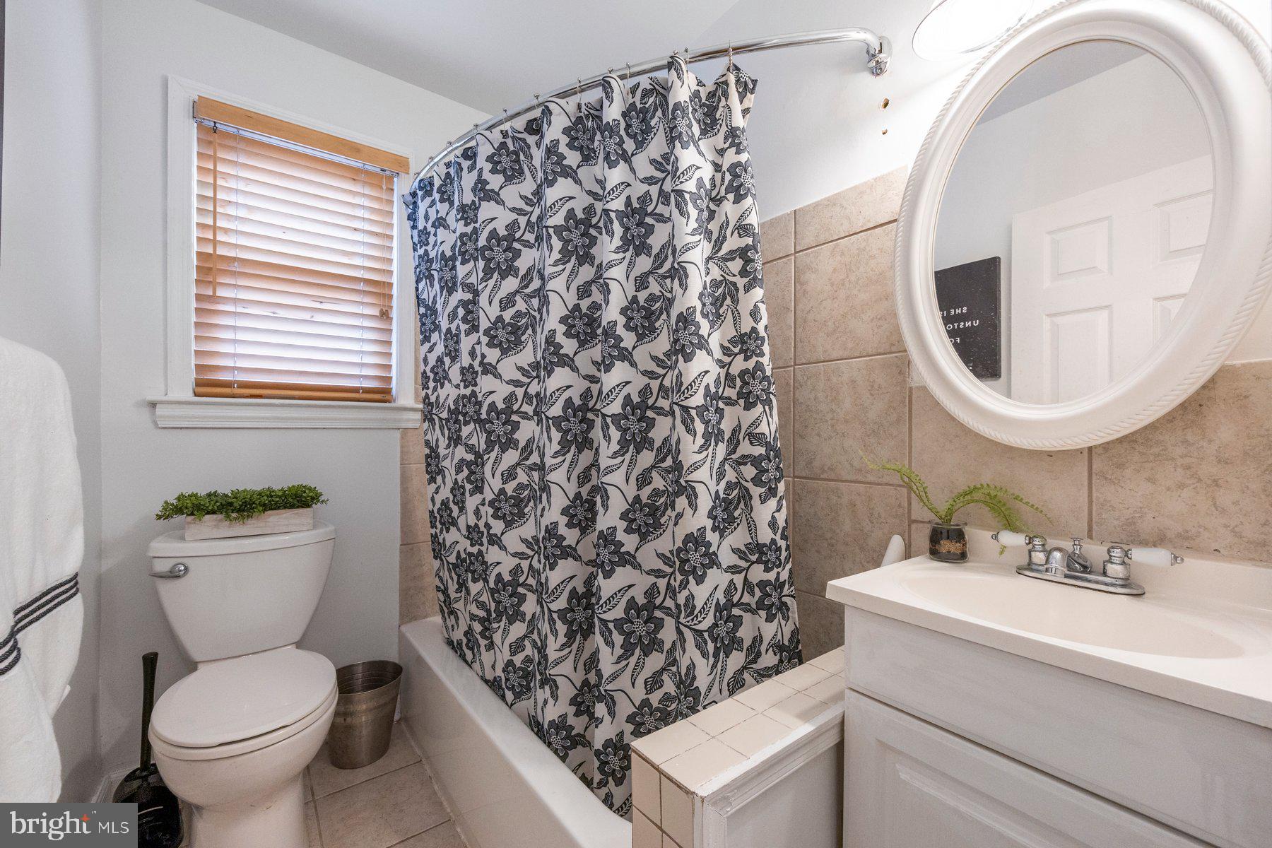 FRANKFORD - Residential Lease