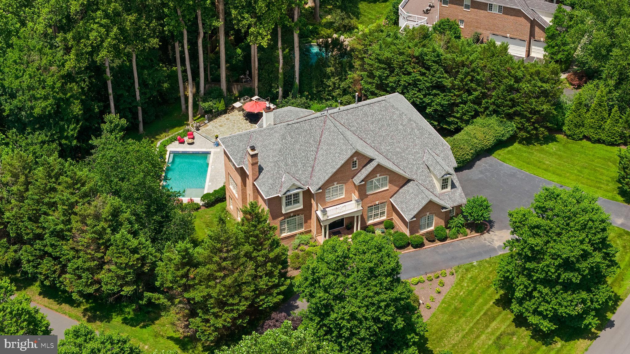 1108 HOBNAIL COURT