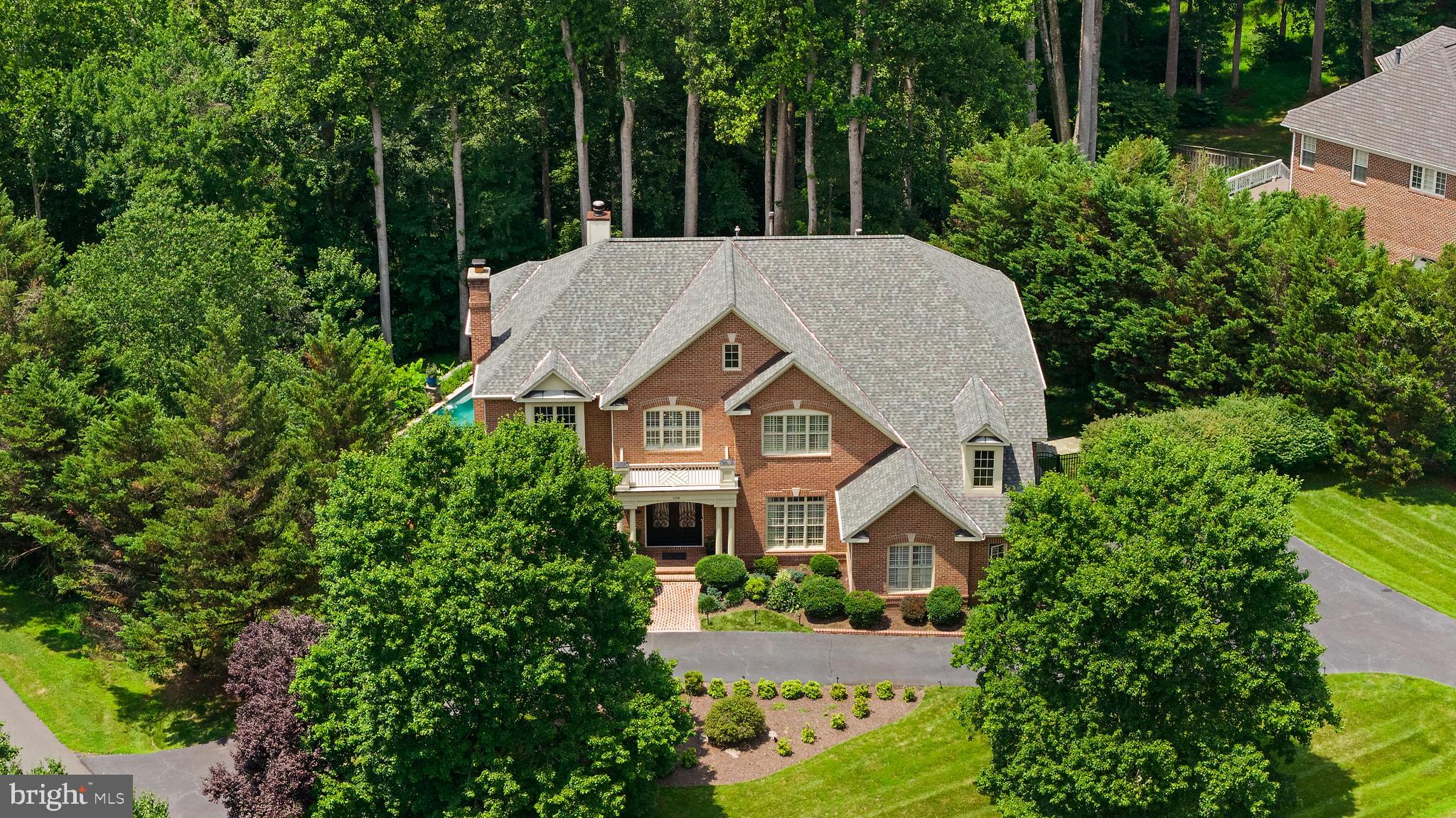 1108 HOBNAIL COURT