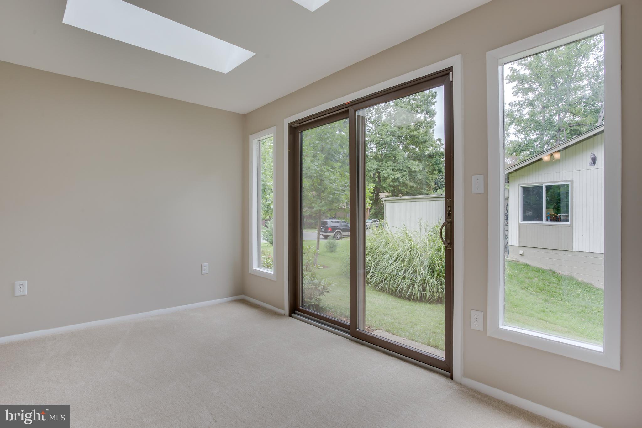 LAKE RIDGE - Residential