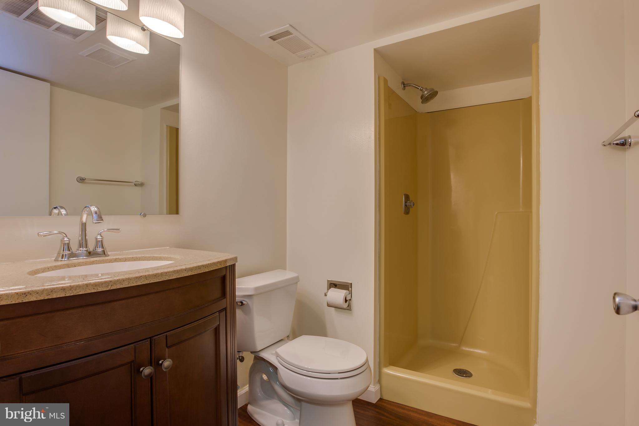 LAKE RIDGE - Residential