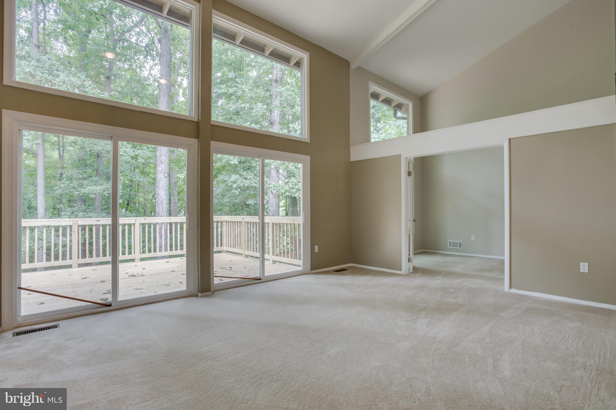 LAKE RIDGE - Residential