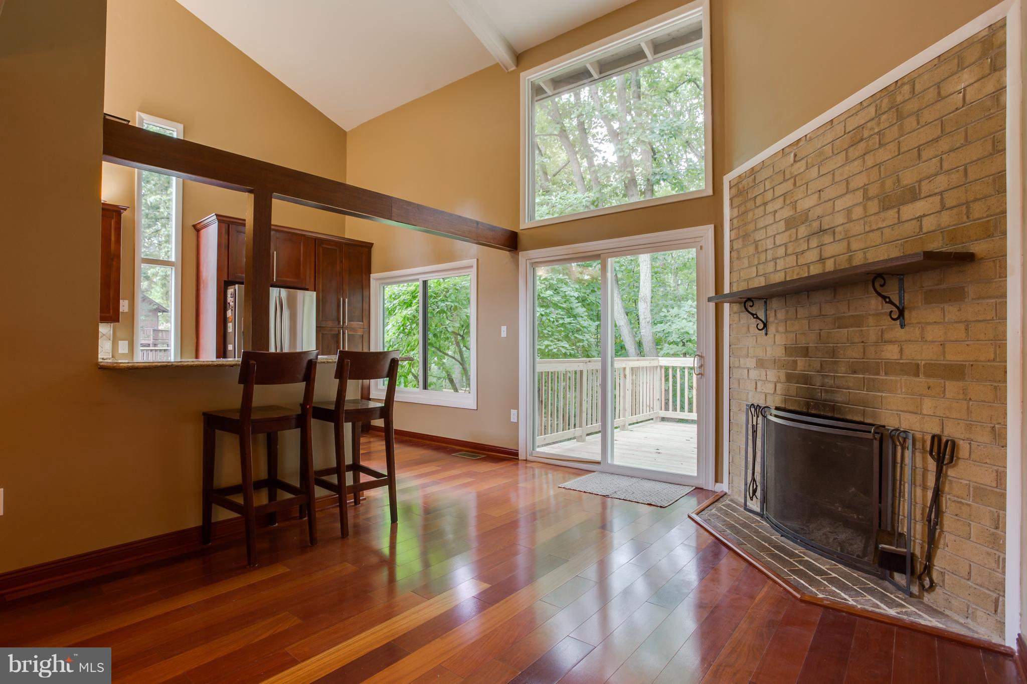 LAKE RIDGE - Residential