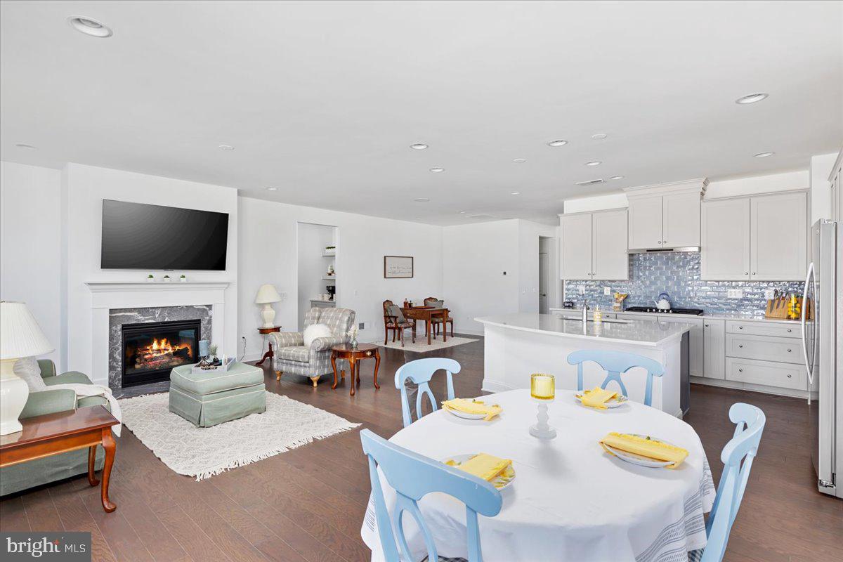 SHENANDOAH, LAKE FREDERICK - Residential