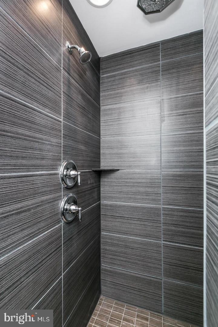 FEDERAL HILL HISTORIC DISTRICT - Residential Lease