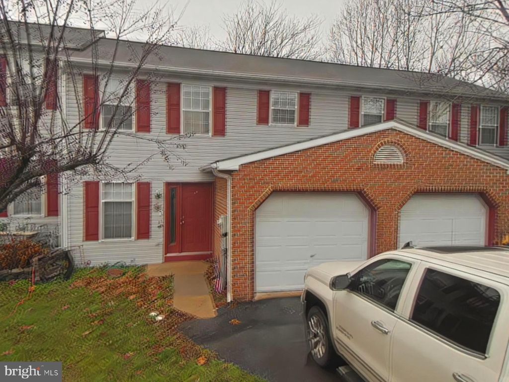 Photo of 388 CROSSWINDS DR, LITITZ, PA 17543 (MLS # PALA2028562)