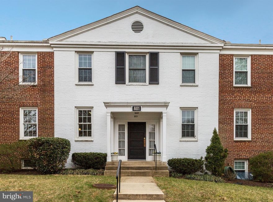 Simply Irresistible! This gorgeous, bright, incredibly spacious, pet-friendly 1 bedroom, 1 bath with parking has it all! Minutes to Rockville Town Center, Metro, 270 & steps away from Woodley Gardens Park & restaurants. Brand new carpet, stainless steel appliances, upgraded double pane windows, fresh paint, and a huge private storage room! Fee includes heat, H2O, & taxes!