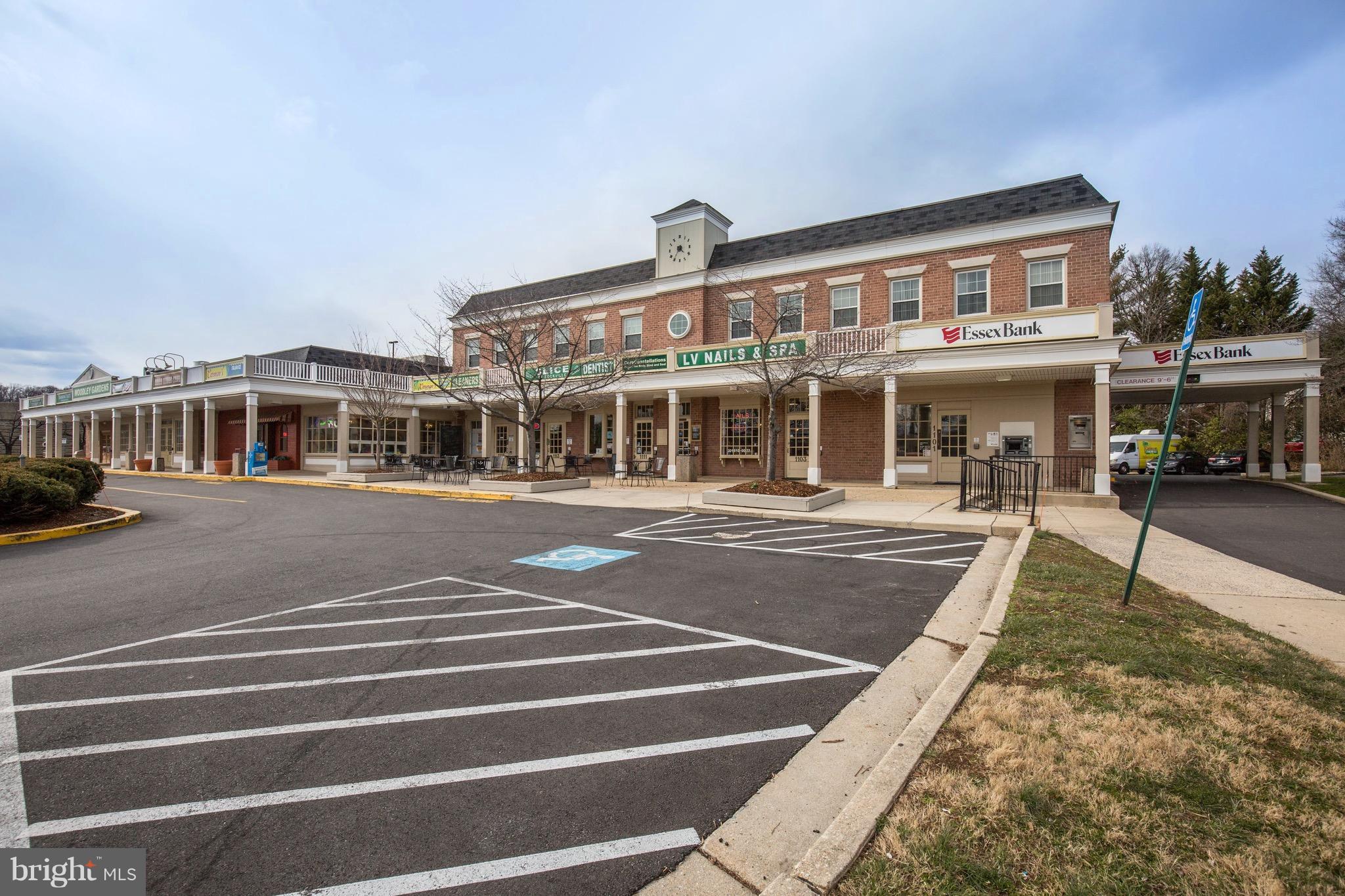 WOODLEY GARDENS COOP - Residential