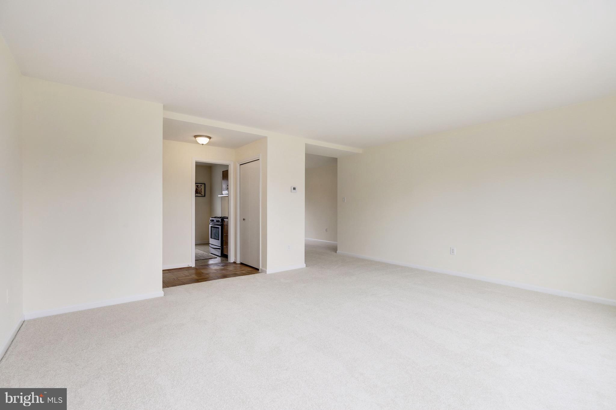 WOODLEY GARDENS COOP - Residential