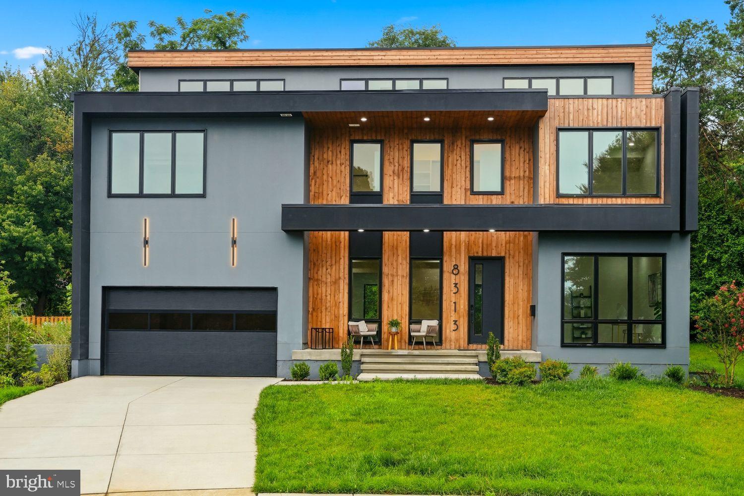 8313 SYRACUSE CIRCLE