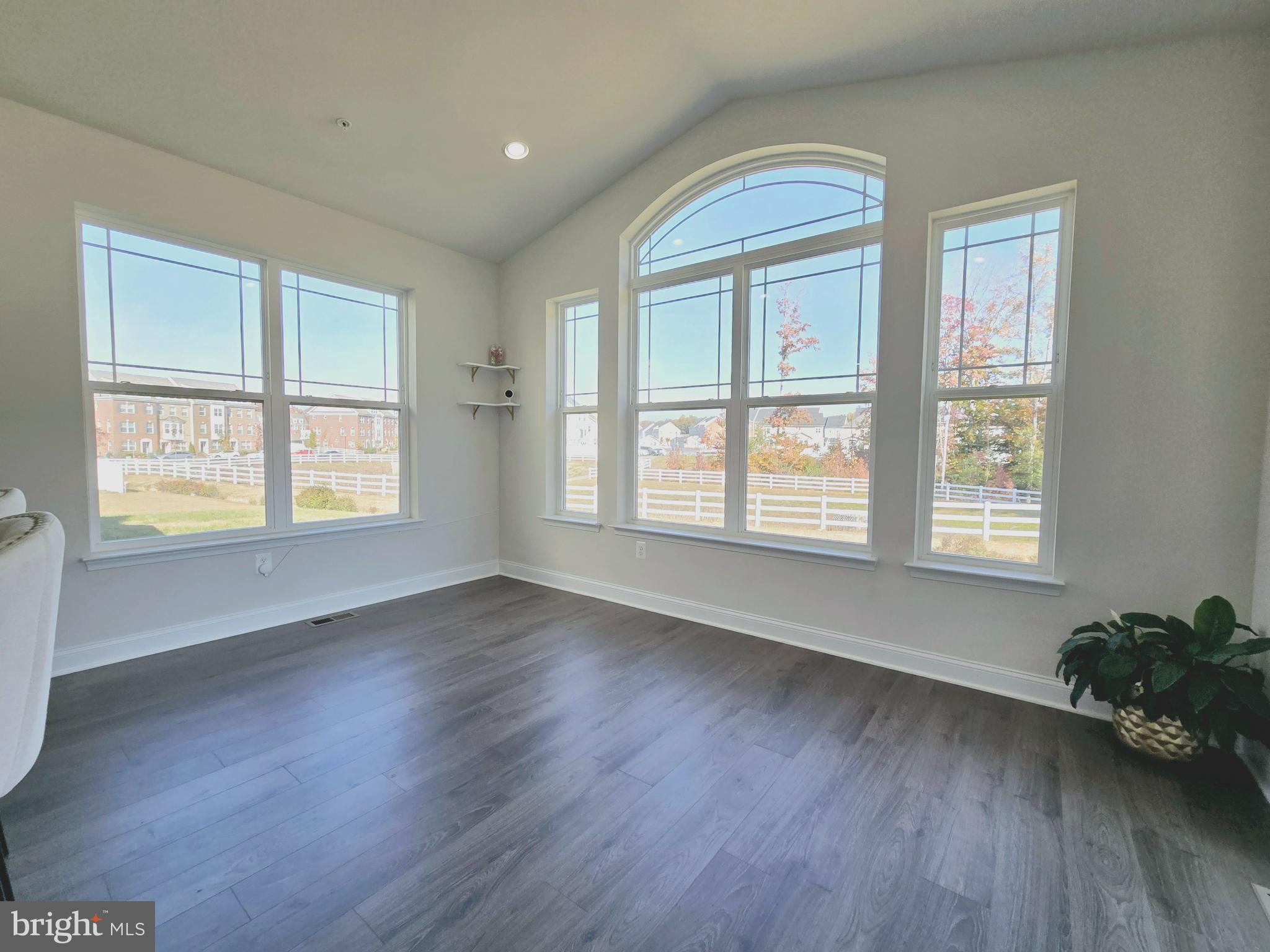 STONEHAVEN - Residential