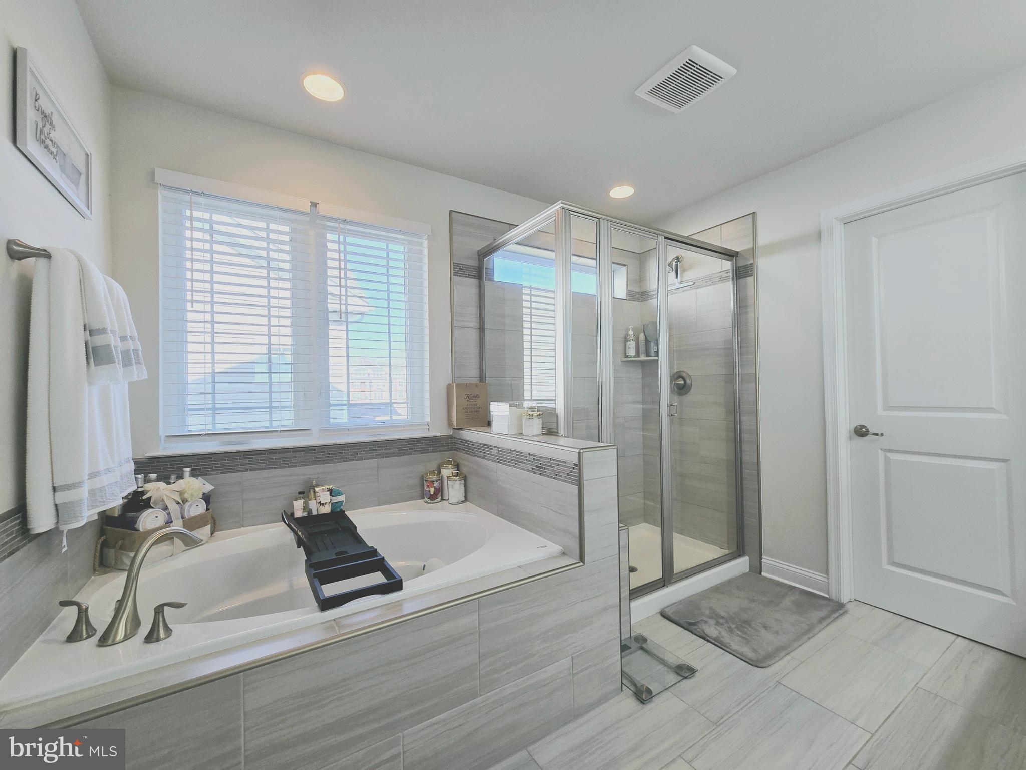 STONEHAVEN - Residential