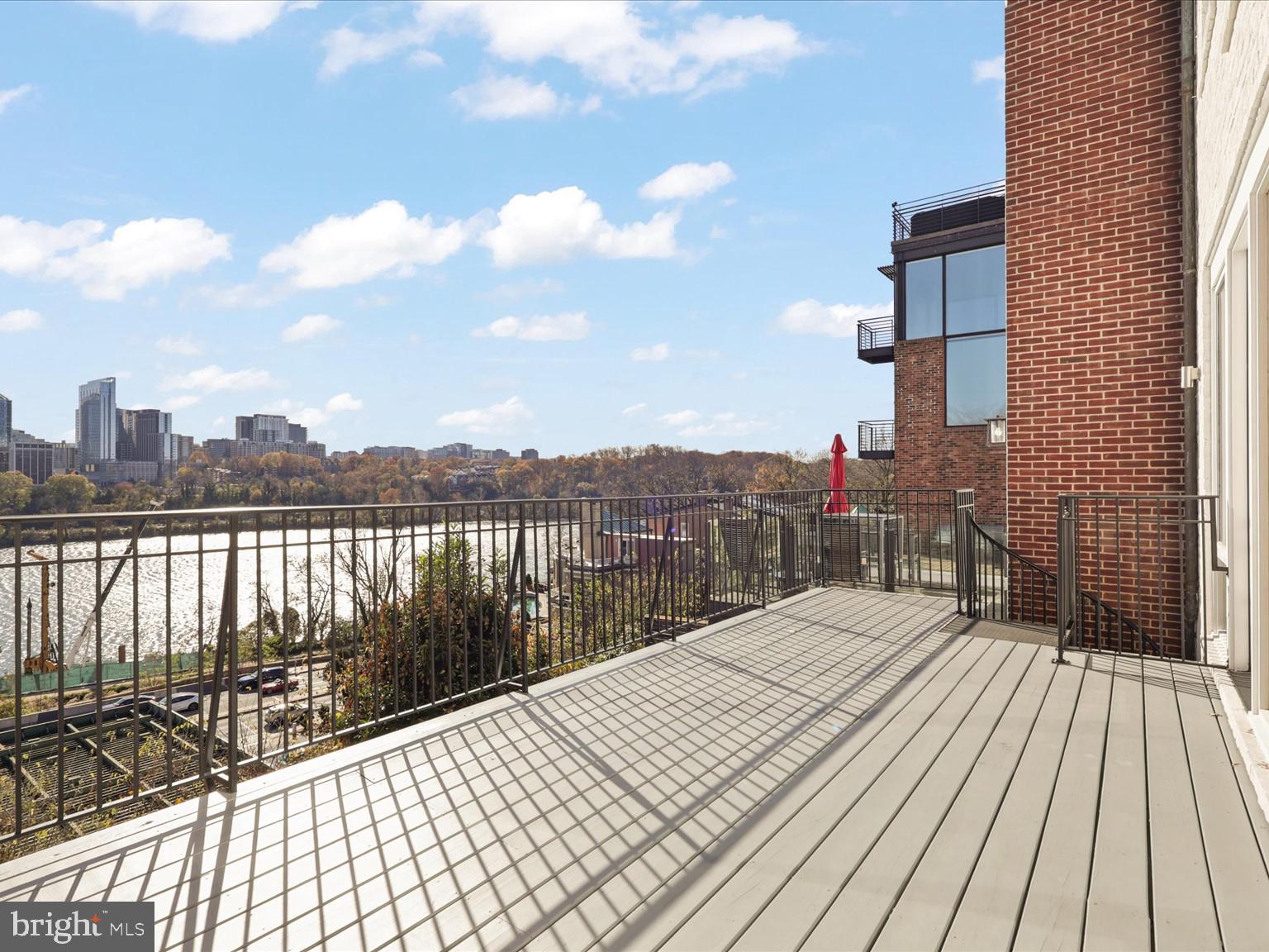 GEORGETOWN - Residential