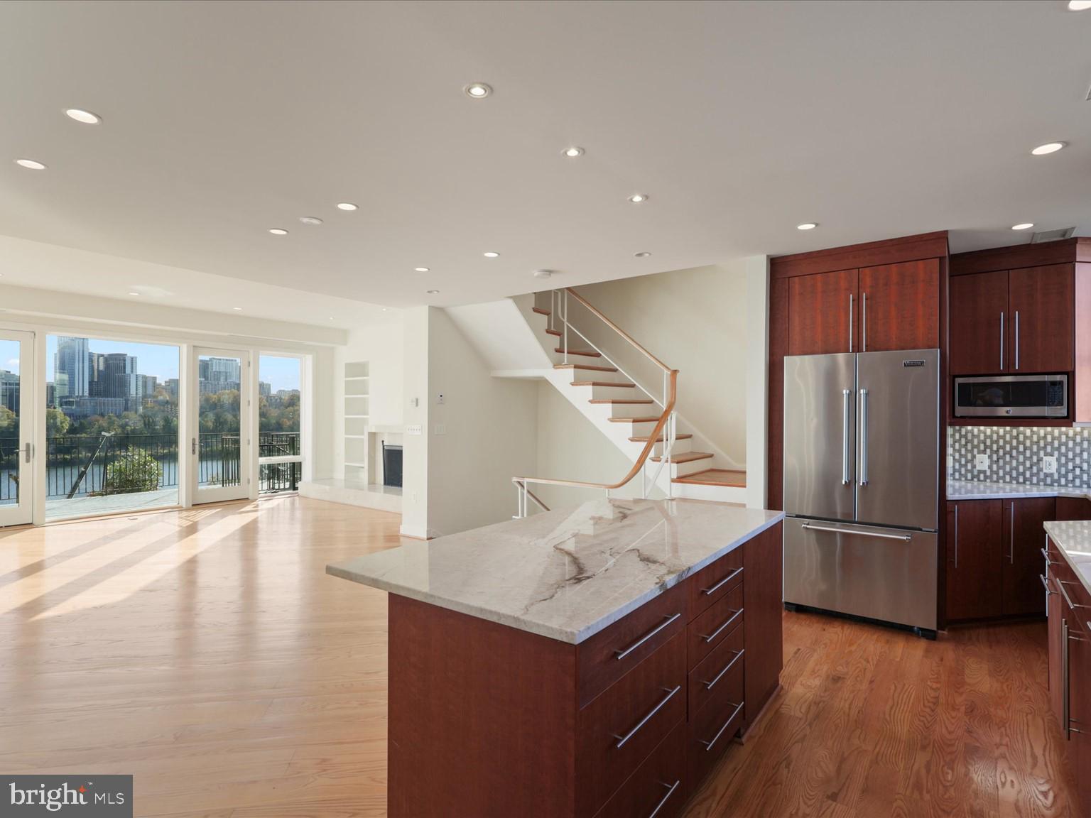 GEORGETOWN - Residential