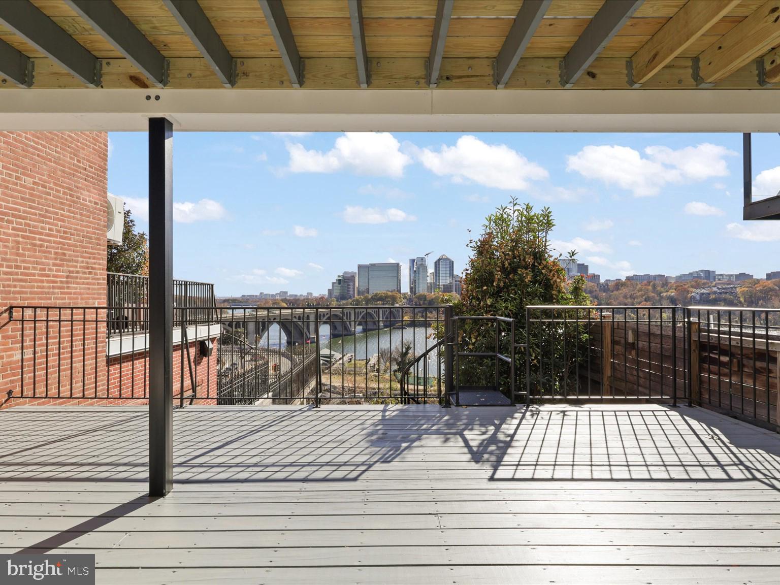 GEORGETOWN - Residential