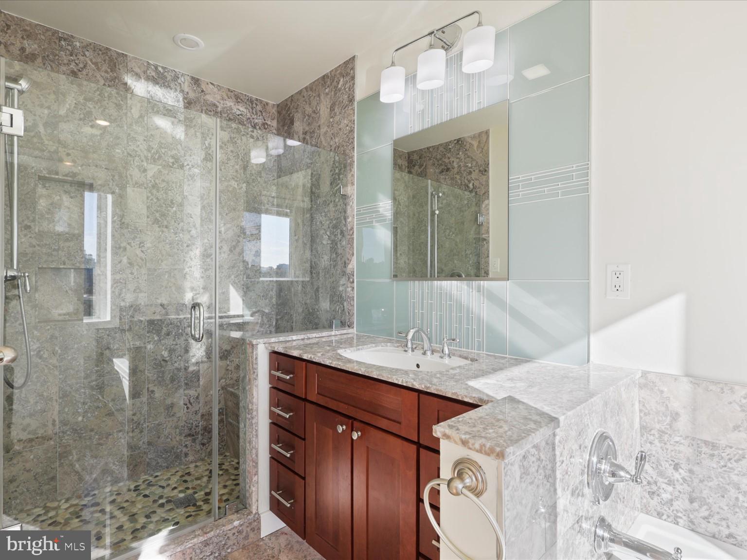 GEORGETOWN - Residential