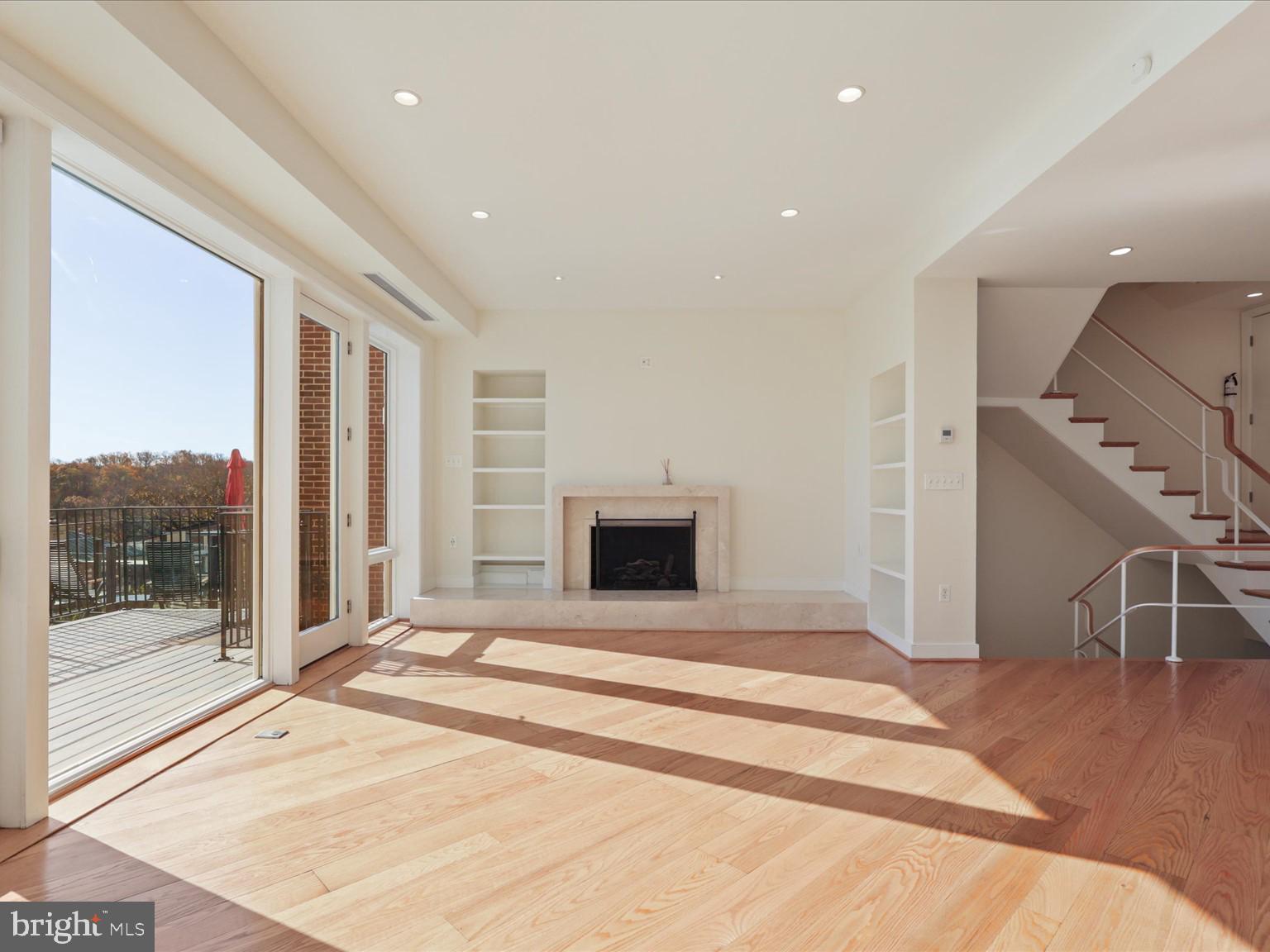 GEORGETOWN - Residential