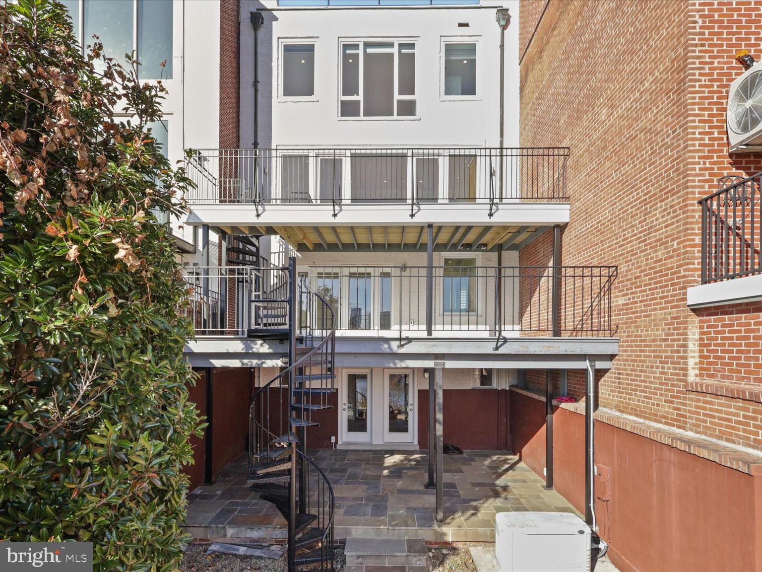 GEORGETOWN - Residential