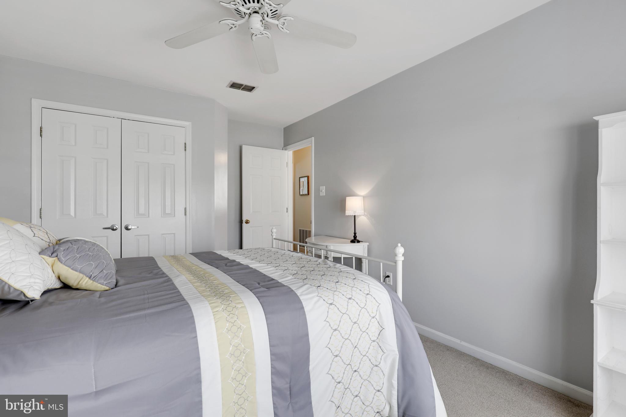 COUNTRY WALK - Residential