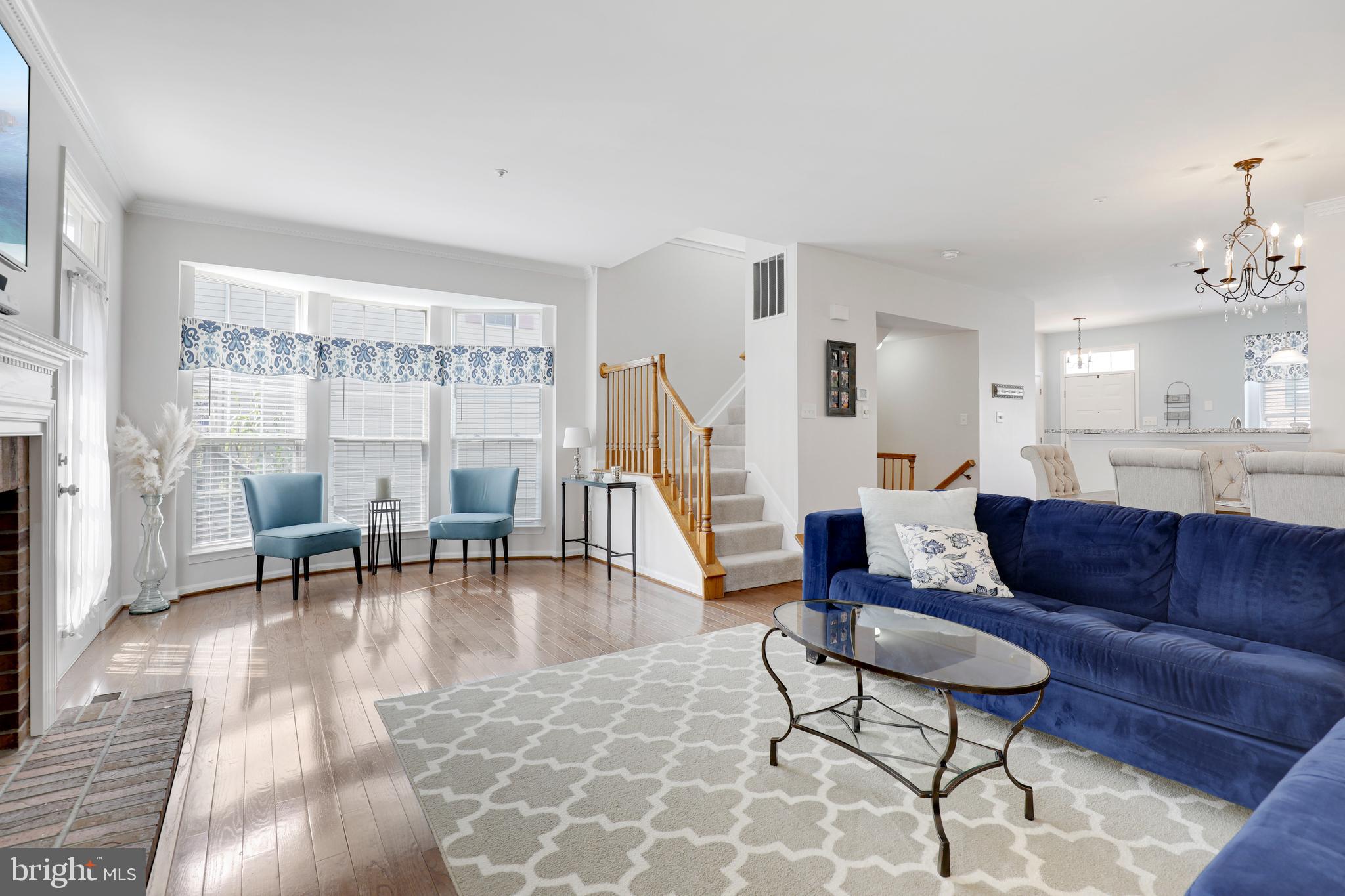 COUNTRY WALK - Residential