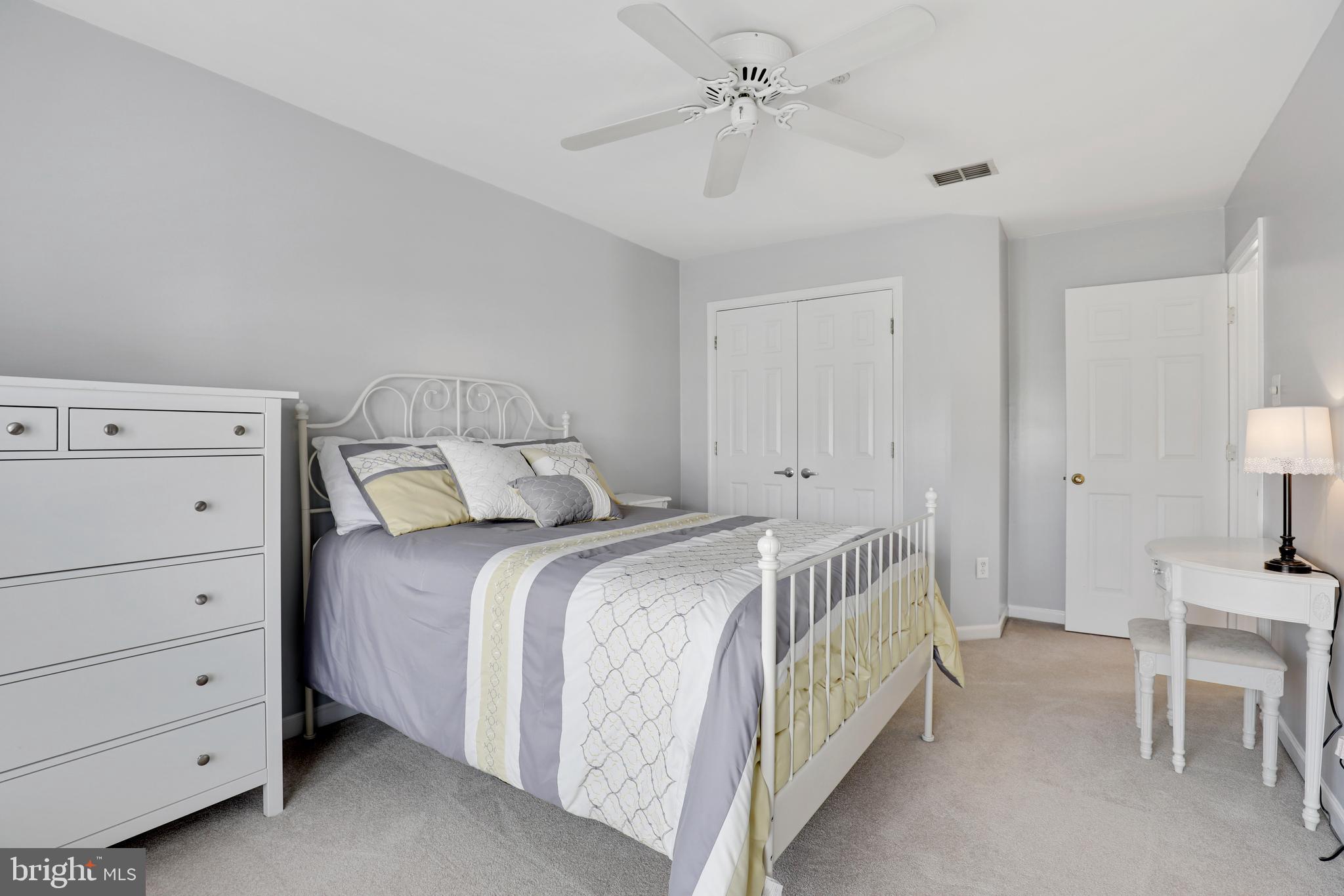 COUNTRY WALK - Residential