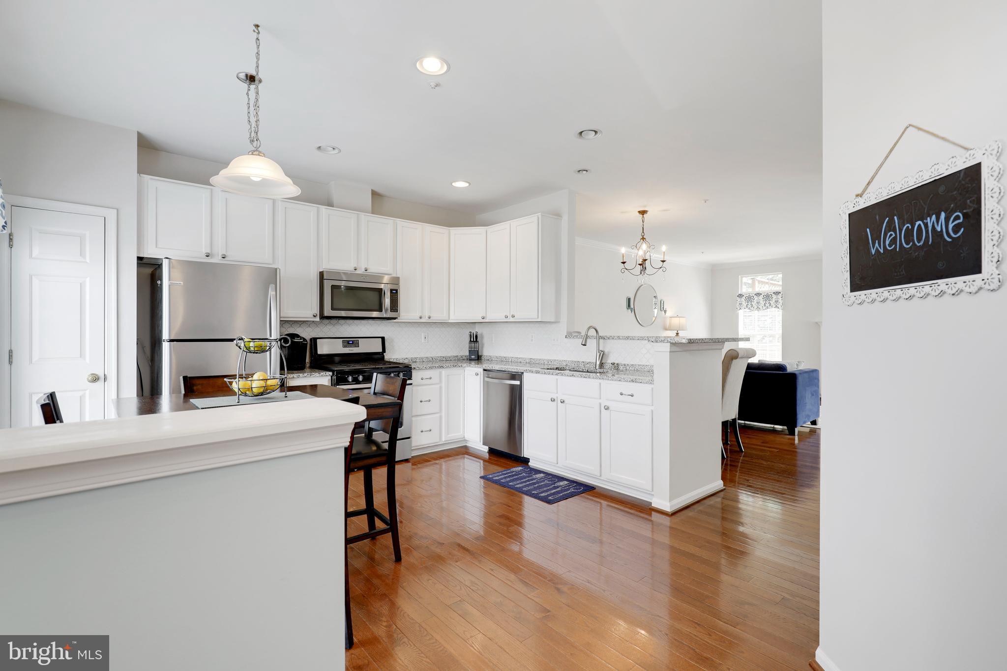 COUNTRY WALK - Residential