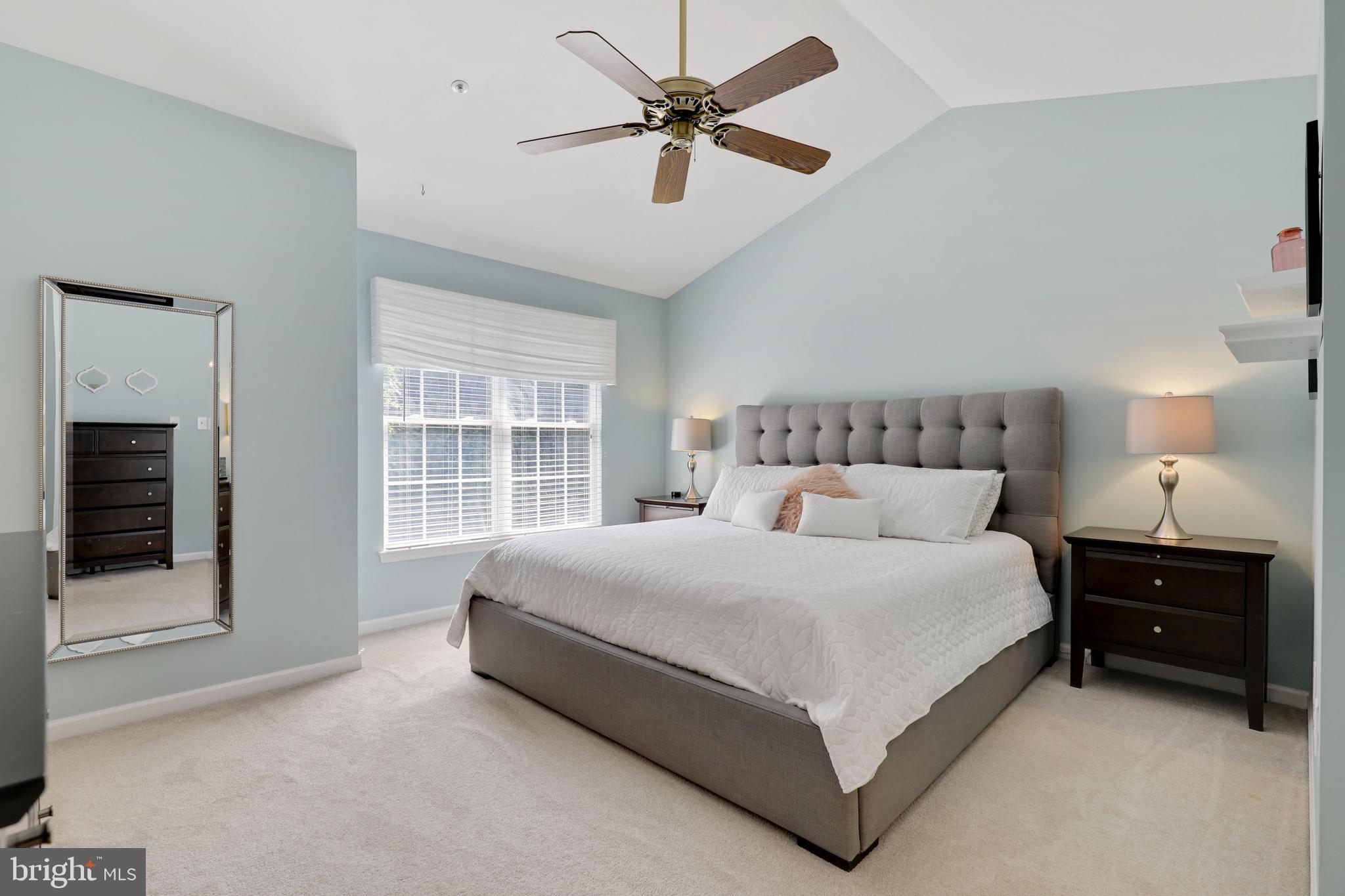 COUNTRY WALK - Residential