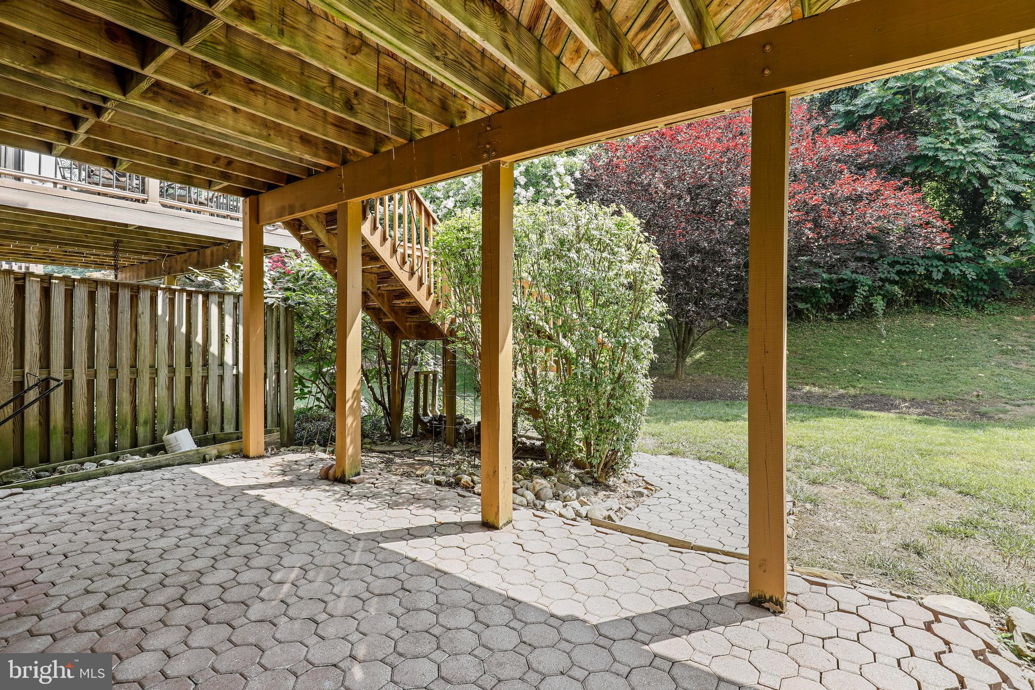 COUNTRY WALK - Residential