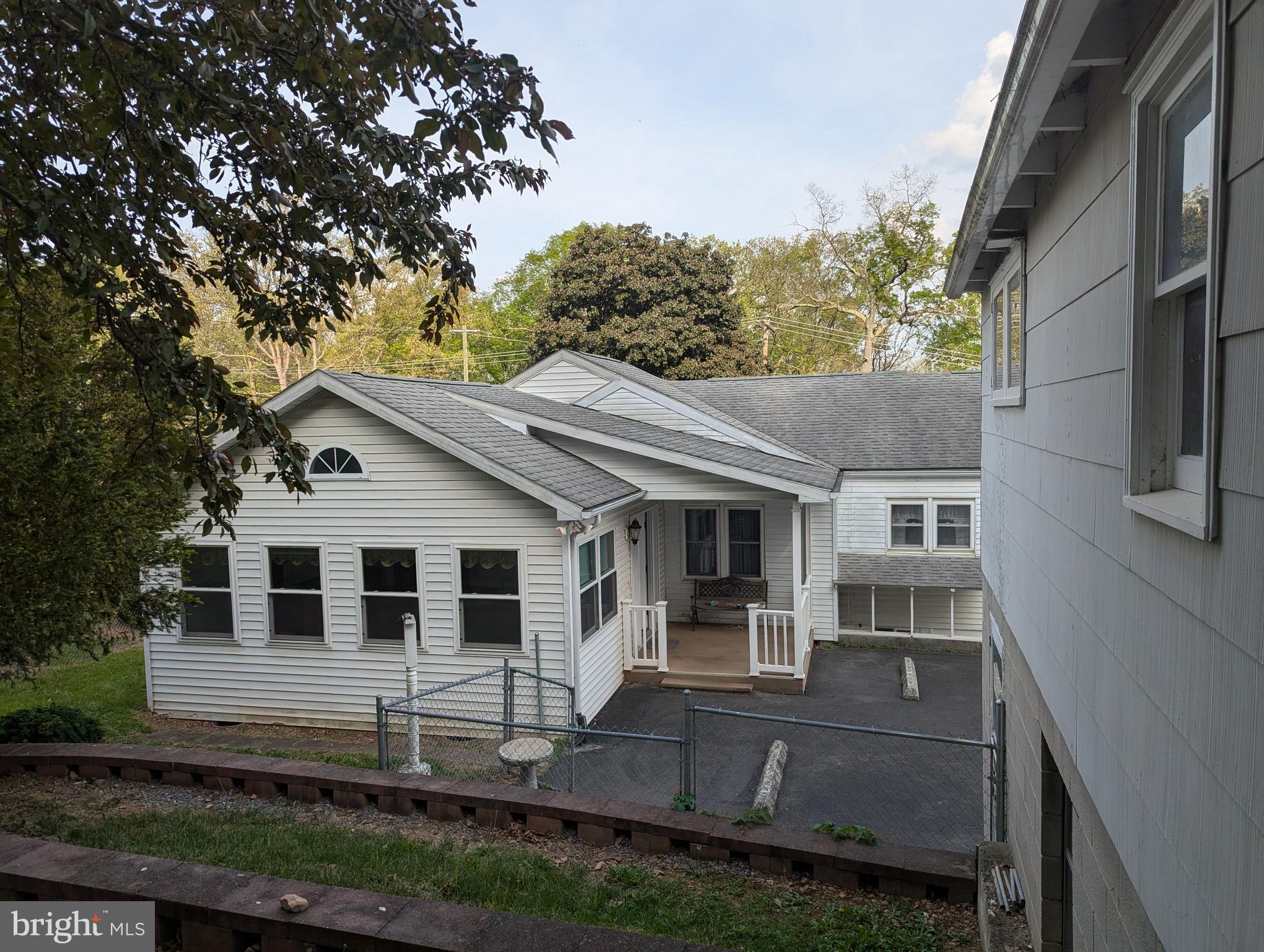 JEWELL - Residential