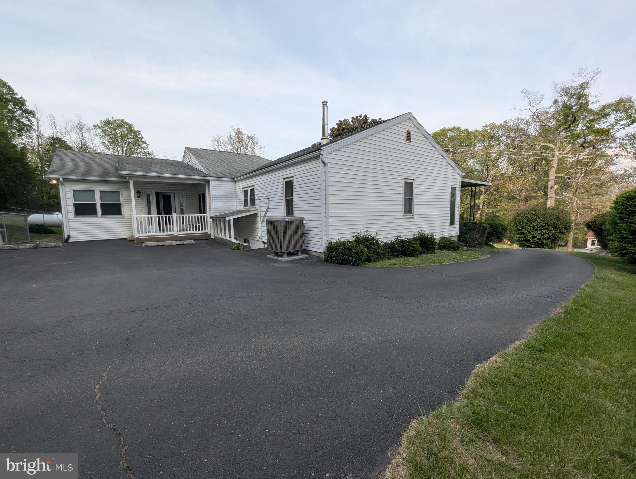 JEWELL - Residential