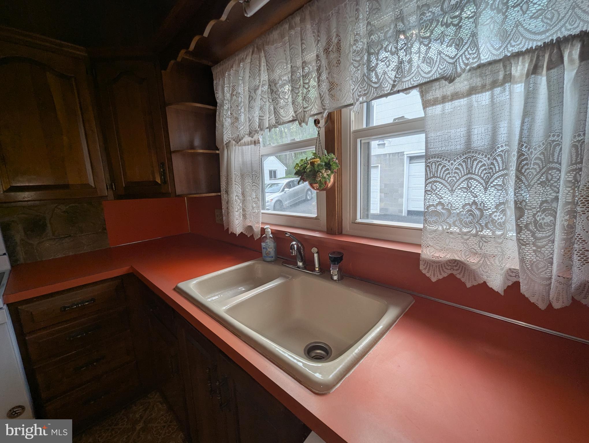 JEWELL - Residential