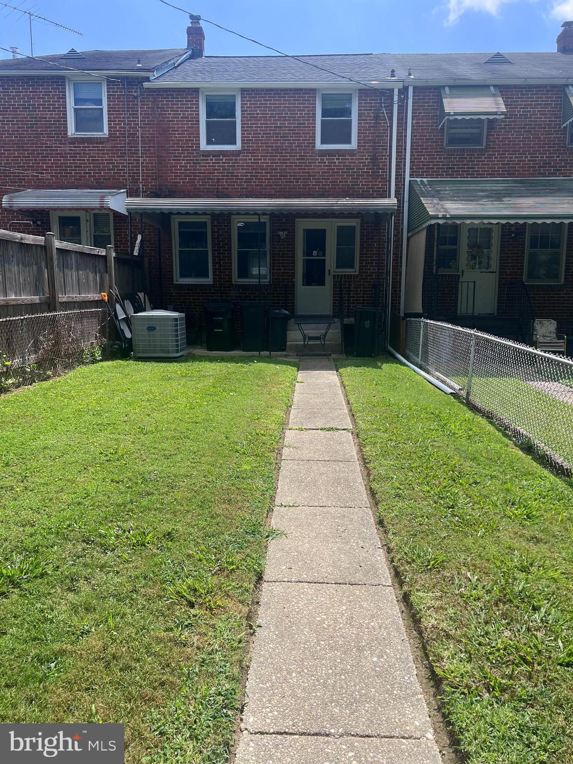 KNETTISHALL - Residential Lease