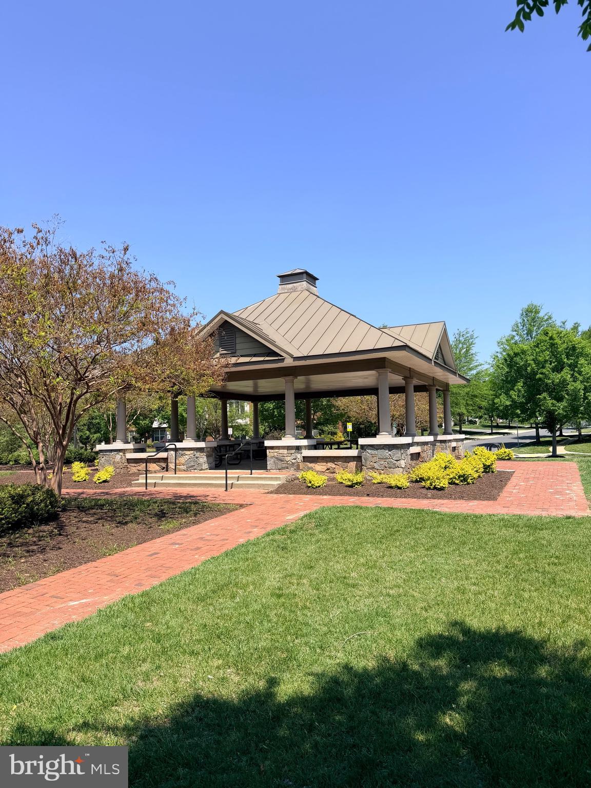 POPLAR RUN - Residential