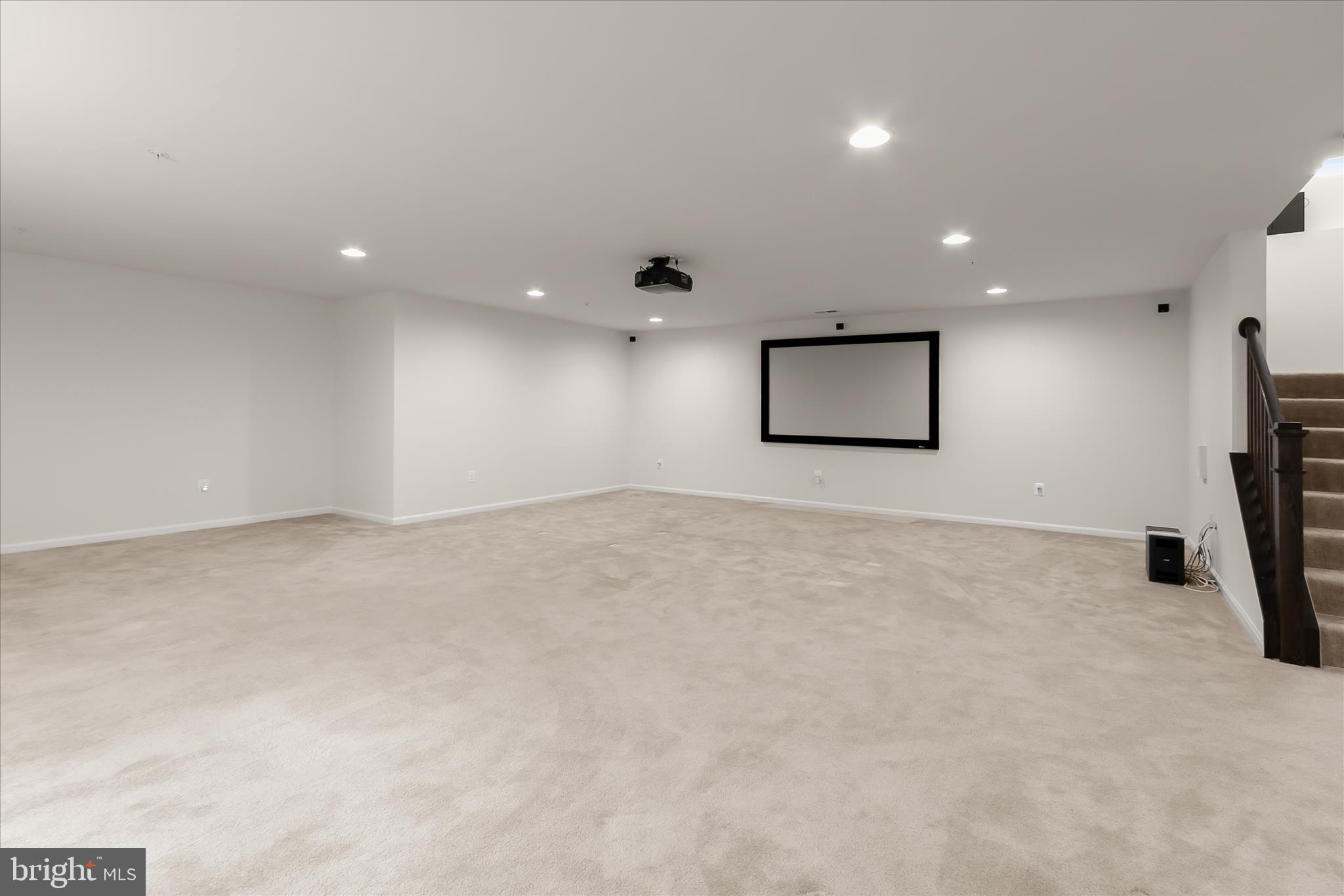 POPLAR RUN - Residential