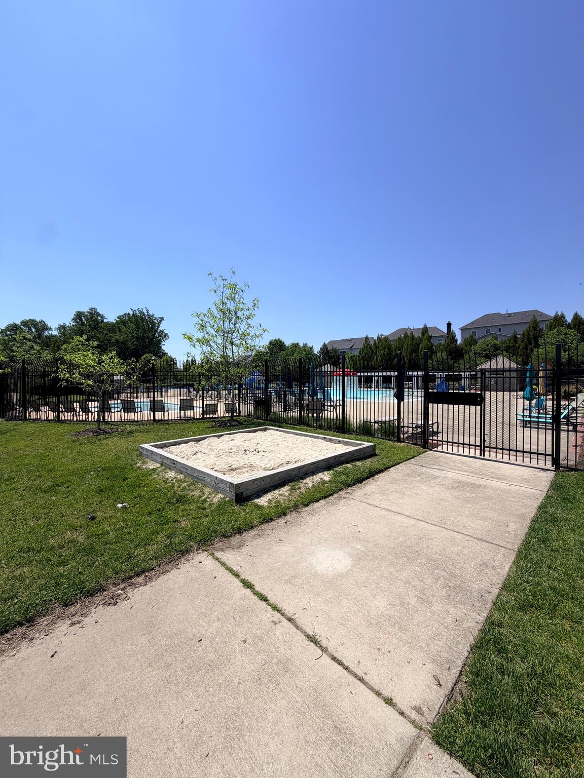 POPLAR RUN - Residential