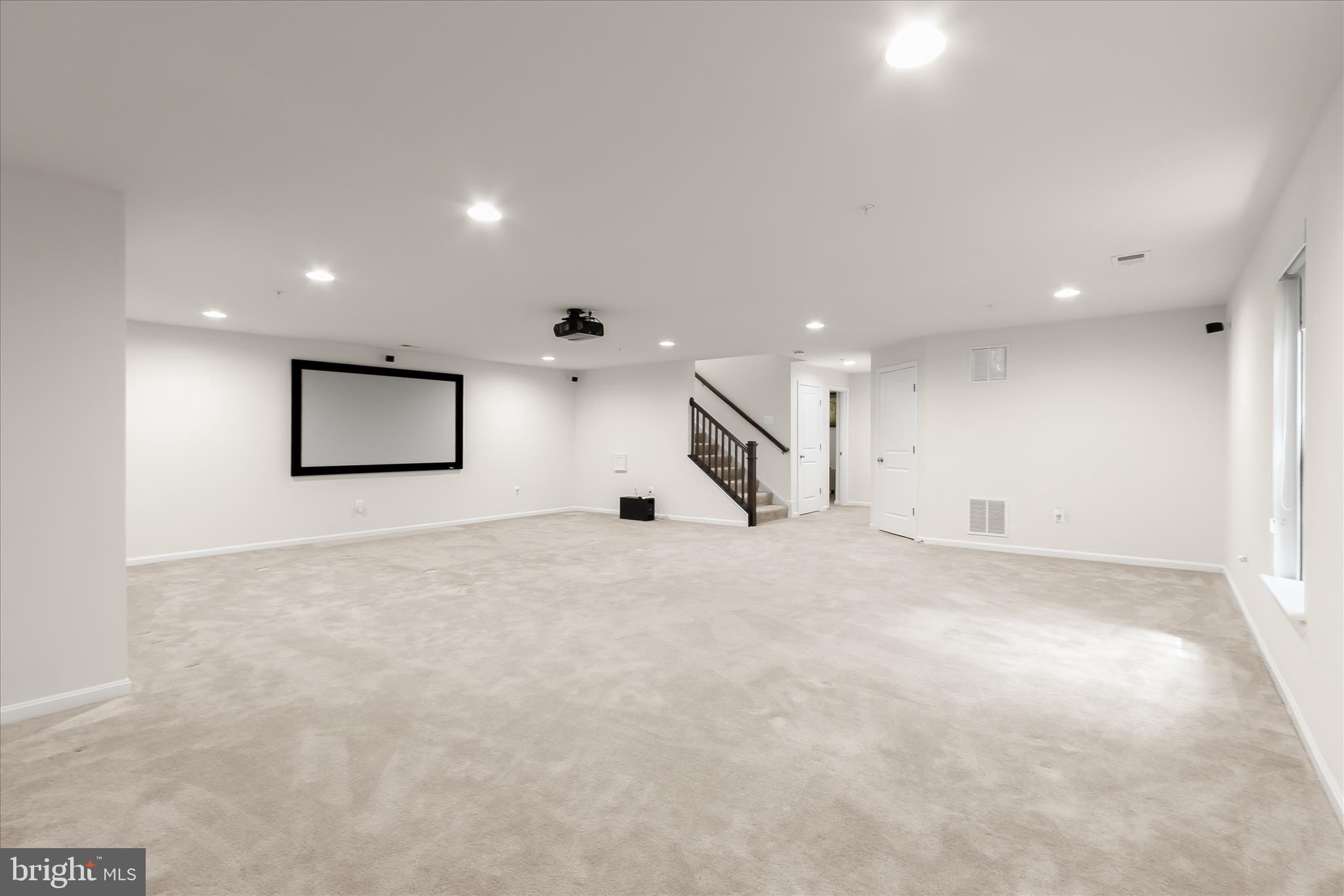 POPLAR RUN - Residential