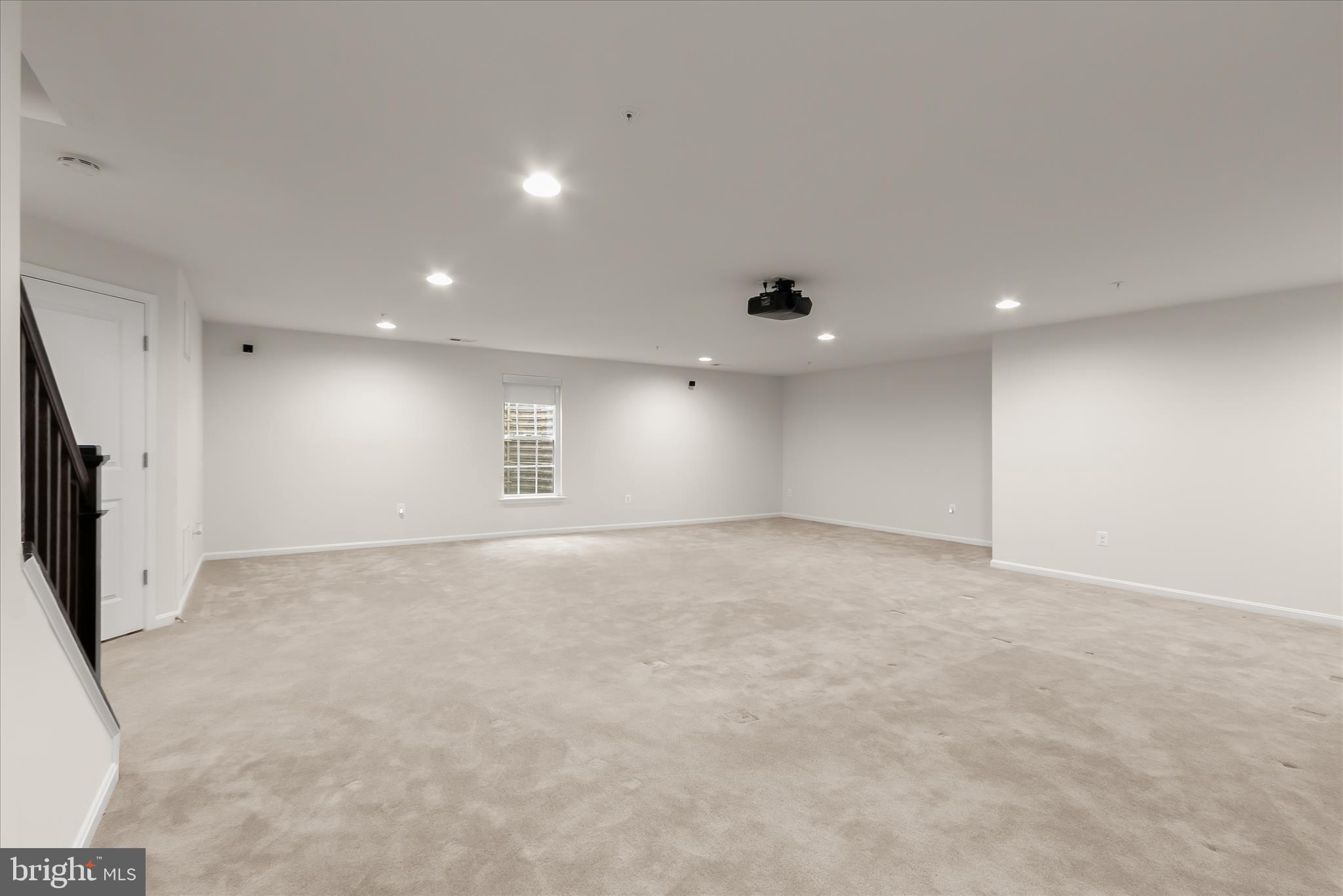 POPLAR RUN - Residential