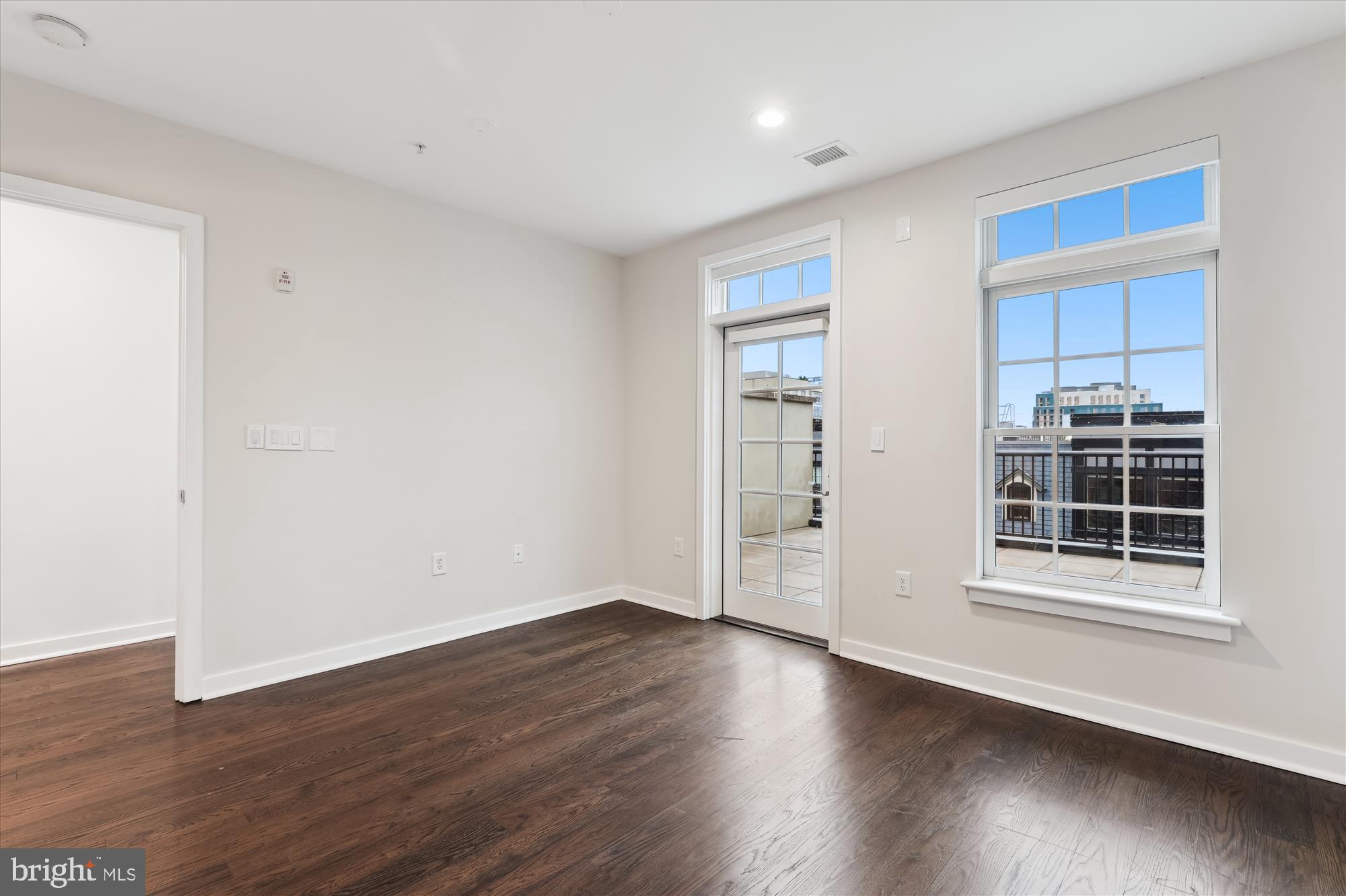 GASLIGHT SQUARE - Residential