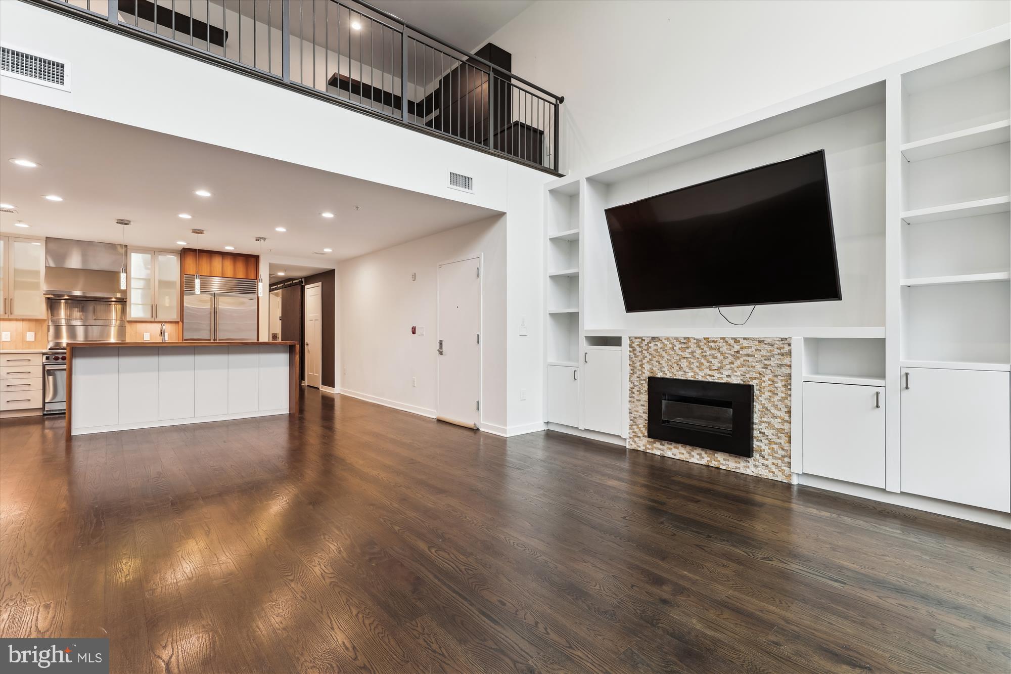 GASLIGHT SQUARE - Residential