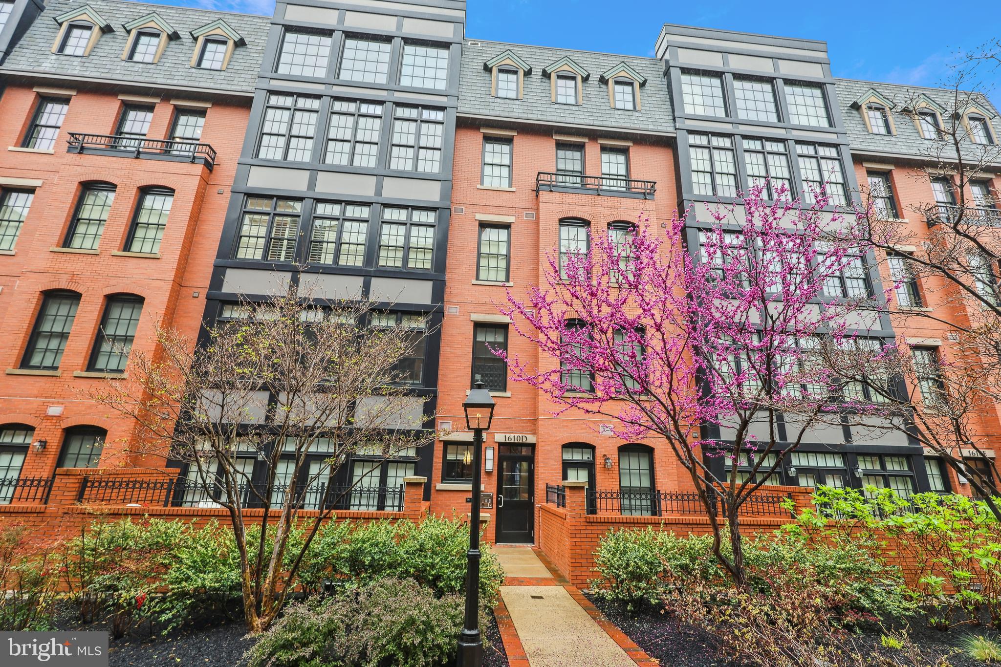 1610 N QUEEN STREET 247-D