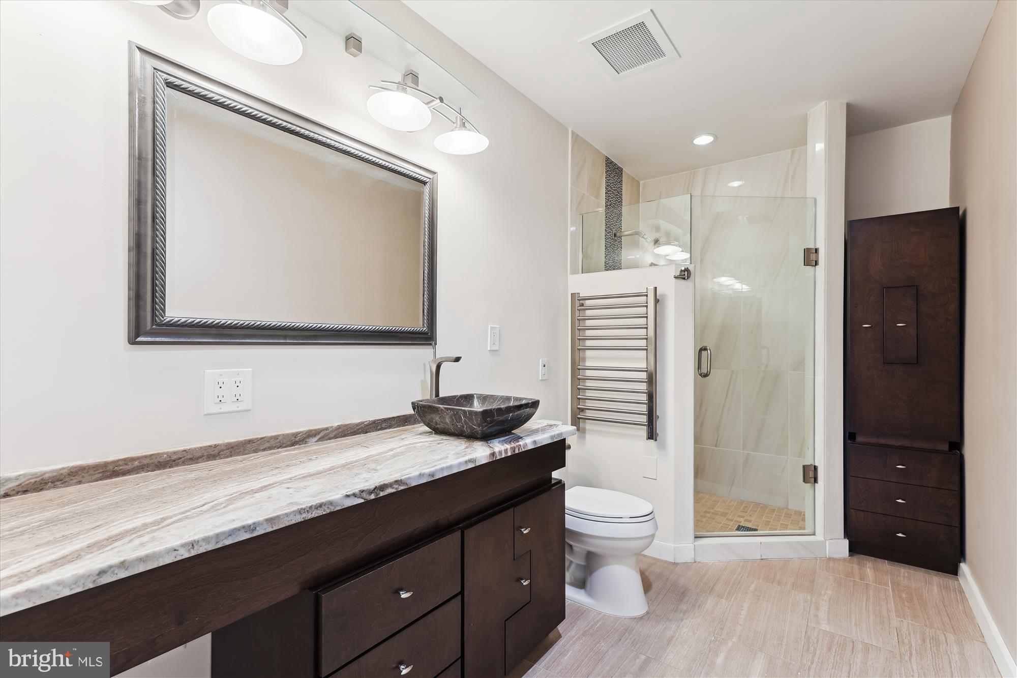 GASLIGHT SQUARE - Residential