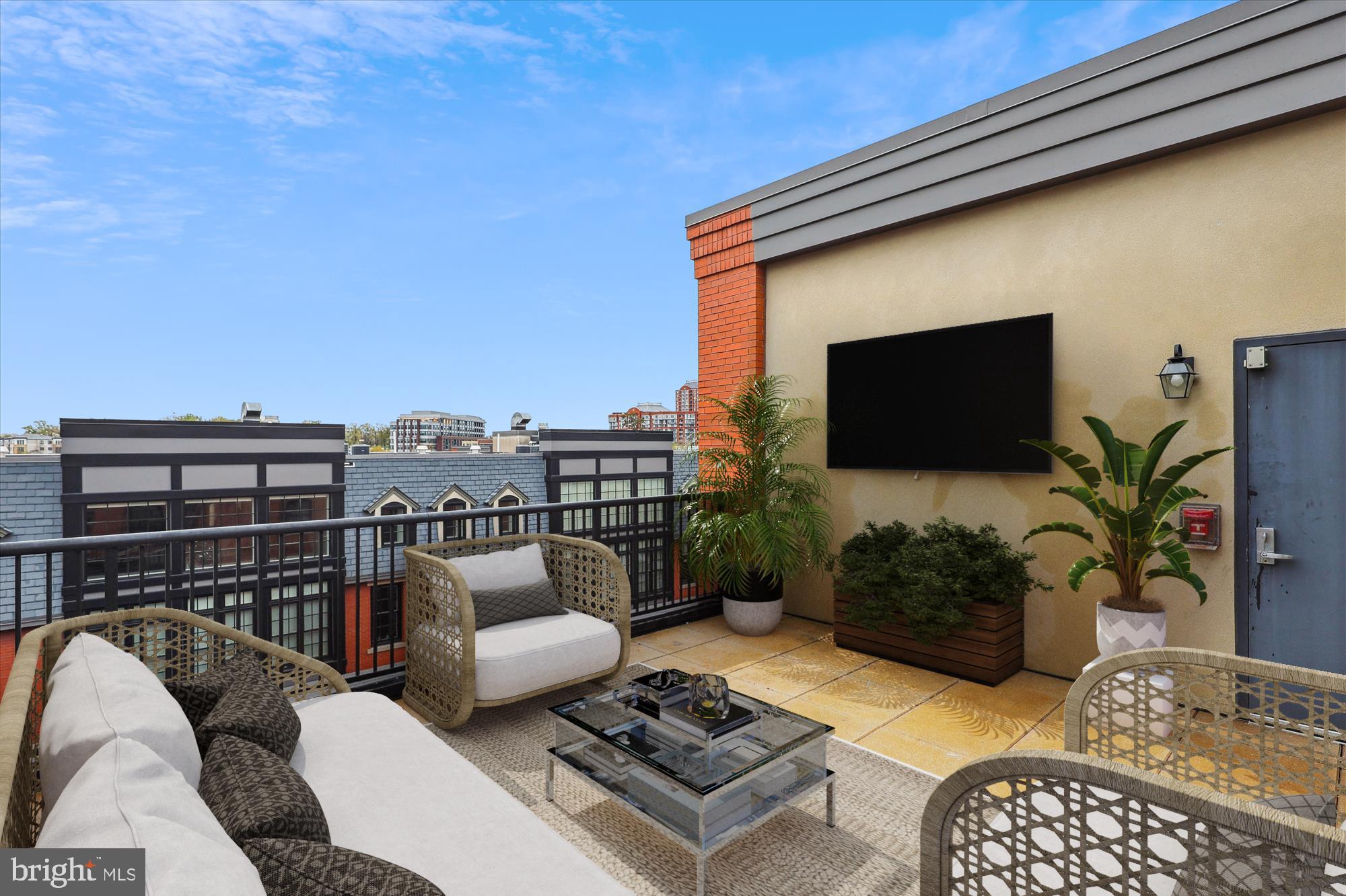 GASLIGHT SQUARE - Residential