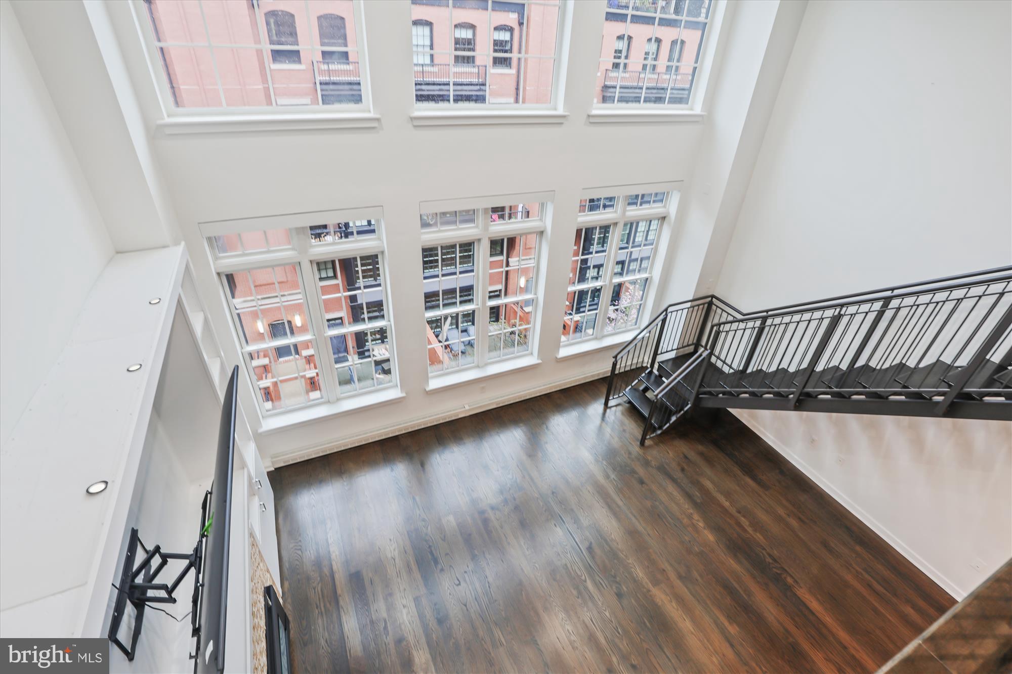 GASLIGHT SQUARE - Residential