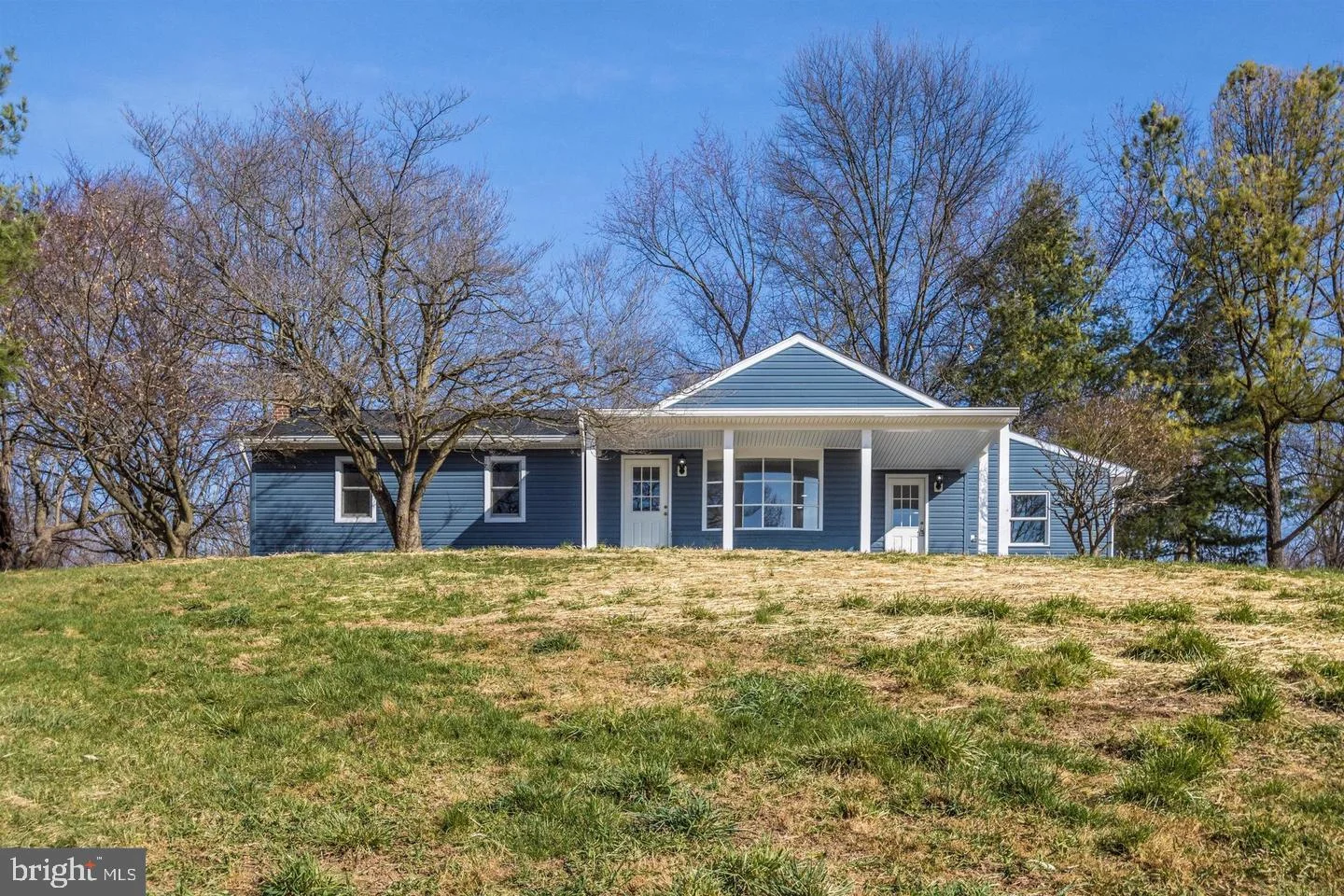 2014 E Mayberry Road