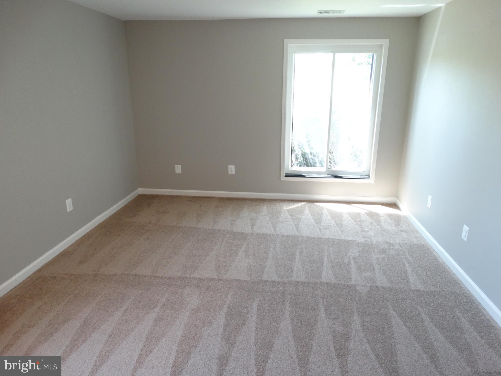 JEFFERSON MEWS - Residential